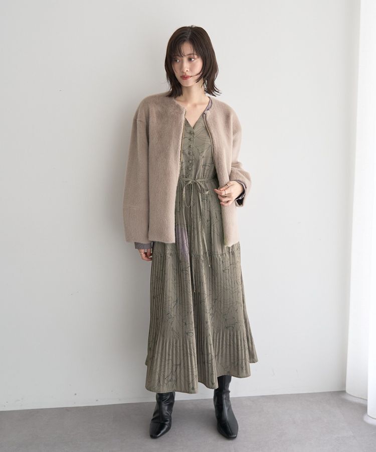 YECCA VECCA「ラインボタニカル柄プリーツワンピース」|ワンピース|