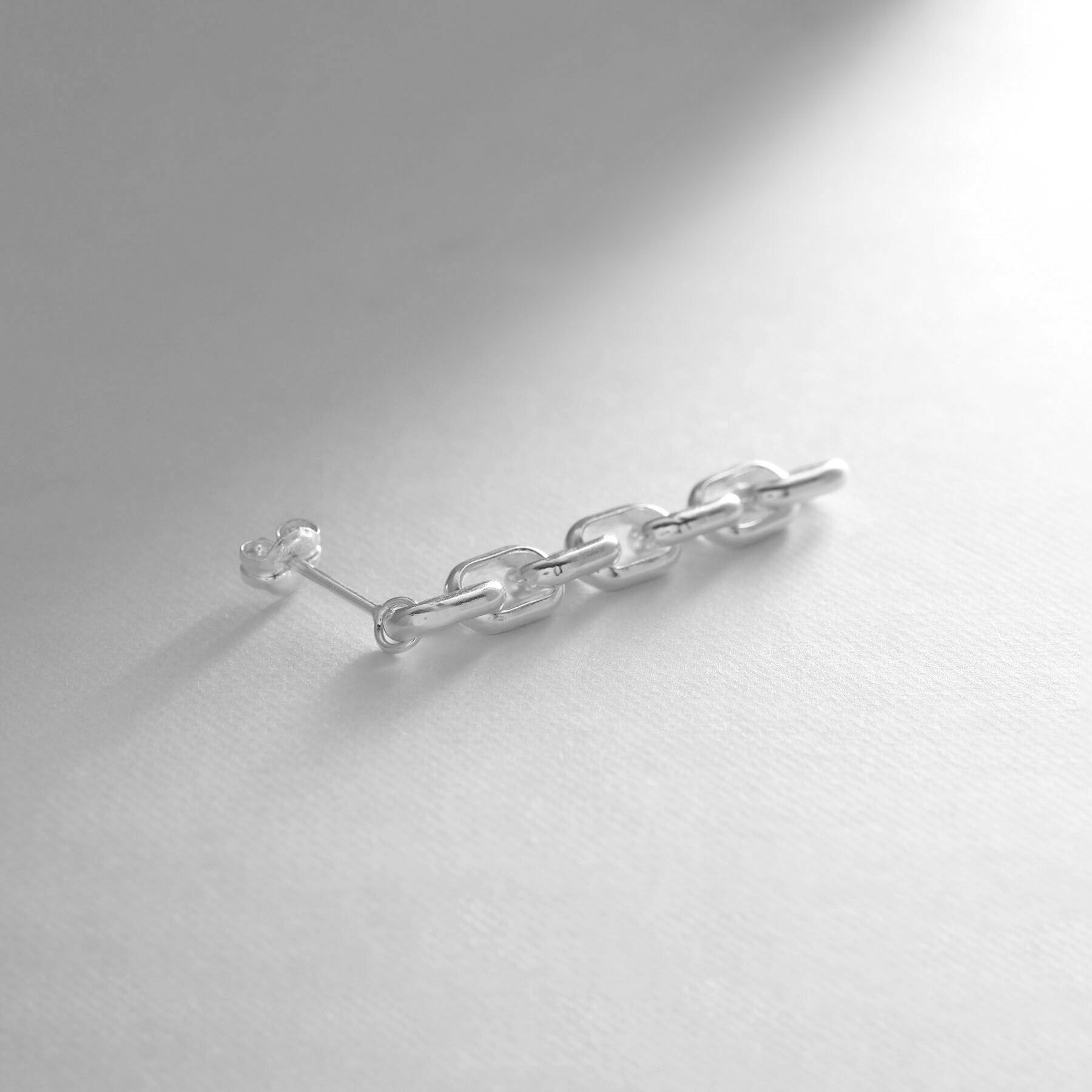 COCOSHNIK ONKITSCH「シルバー ドームチェーン ストレートピアス」|ピアス|