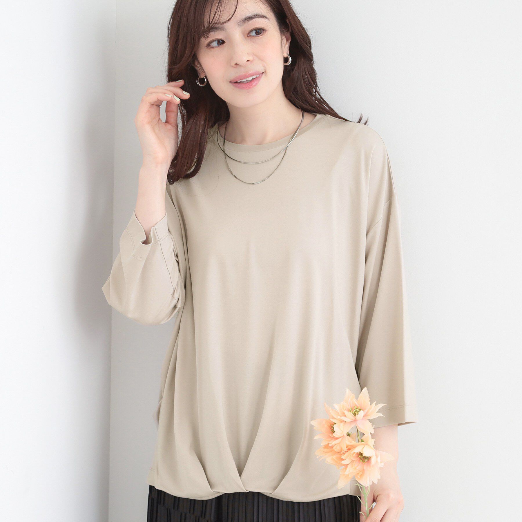 SHOO･LA･RUE「【ひんやり/UV/体系カバー】とろみフロントタック7分袖ゆるトップス」|Tシャツ・カットソー|ライトベージュ(05
