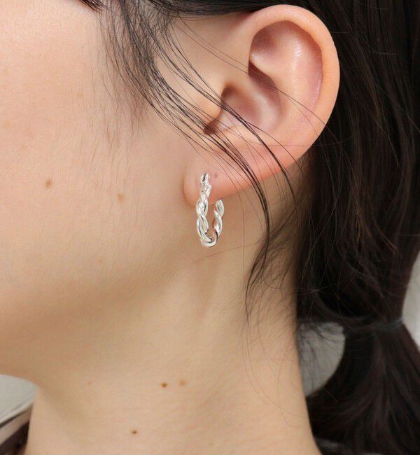 fredy emue「カラーフラワーねじりフープピアス」|ピアス|