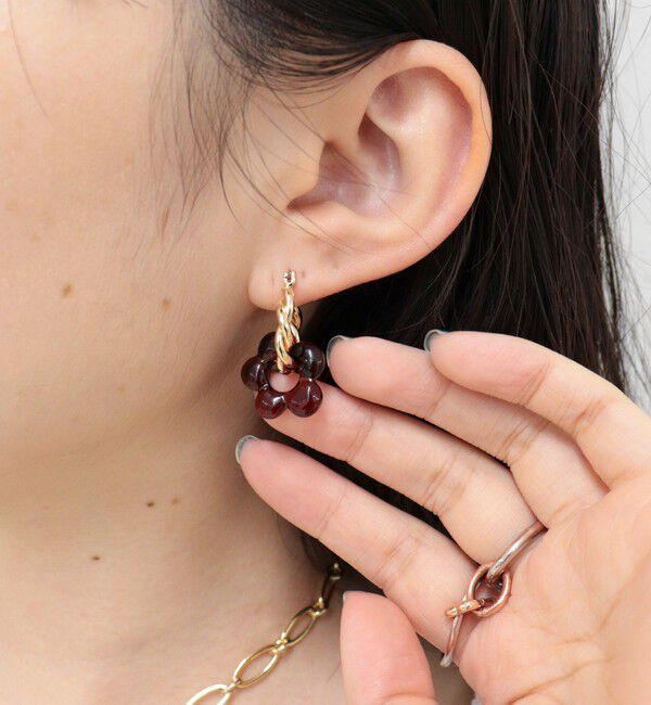 fredy emue「カラーフラワーねじりフープピアス」|ピアス|