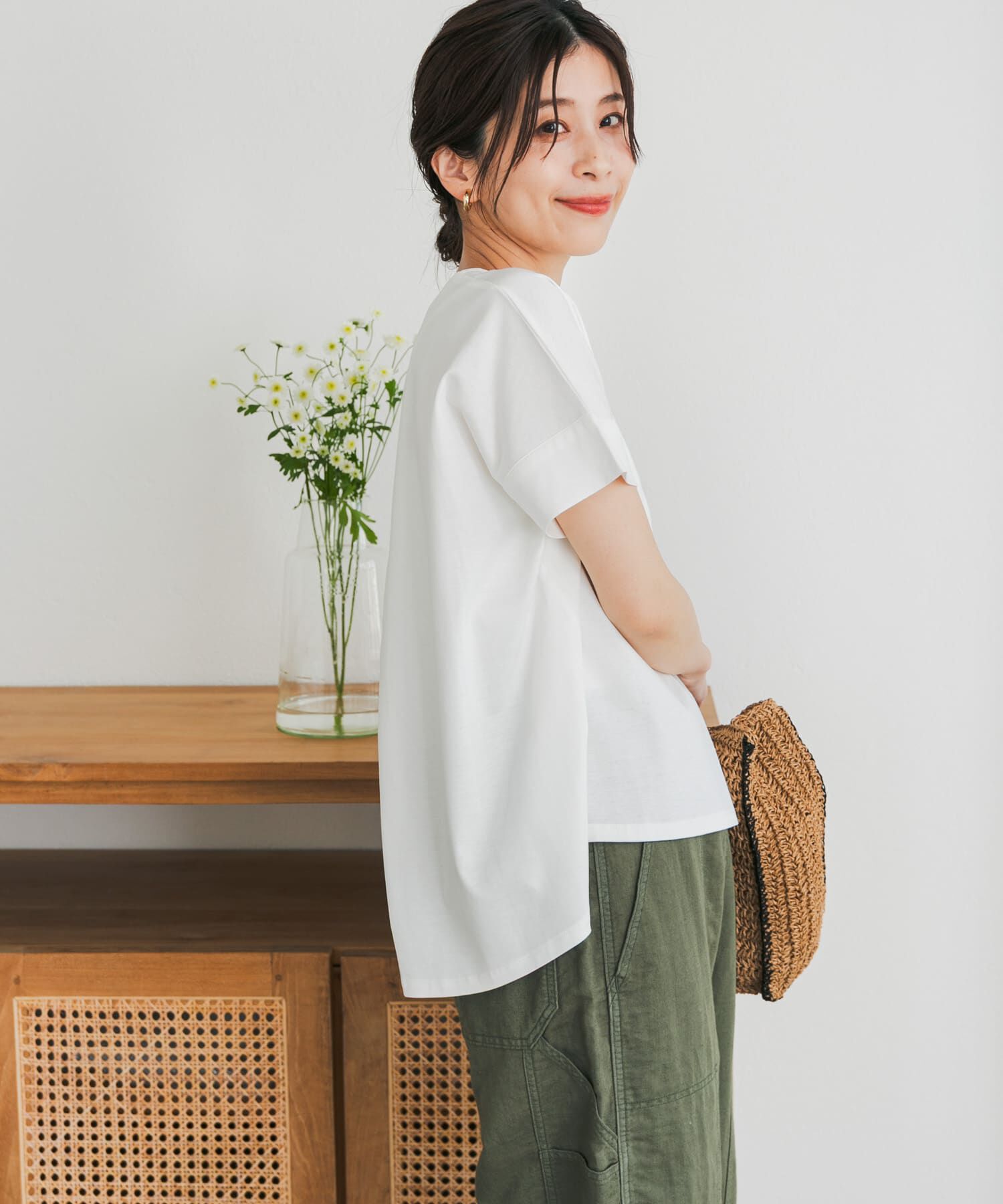 URBAN RESEARCH DOORS「『仁村紗和さん着用』『UR TECH』サマシェアバックデザインプルオーバー」|Tシャツ・カットソー|
