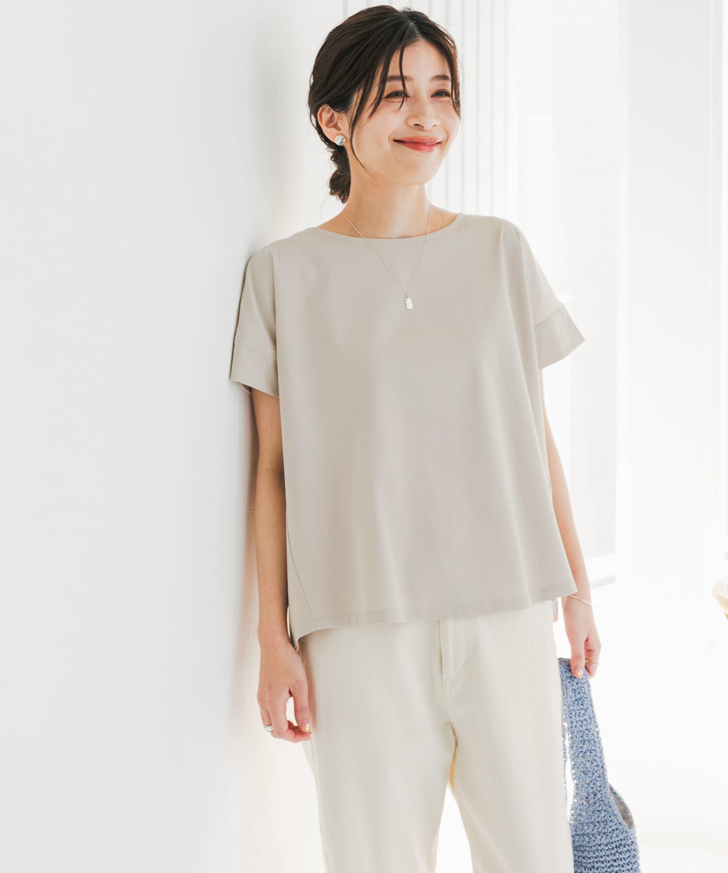 URBAN RESEARCH DOORS「『仁村紗和さん着用』『UR TECH』サマシェアバックデザインプルオーバー」|Tシャツ・カットソー|