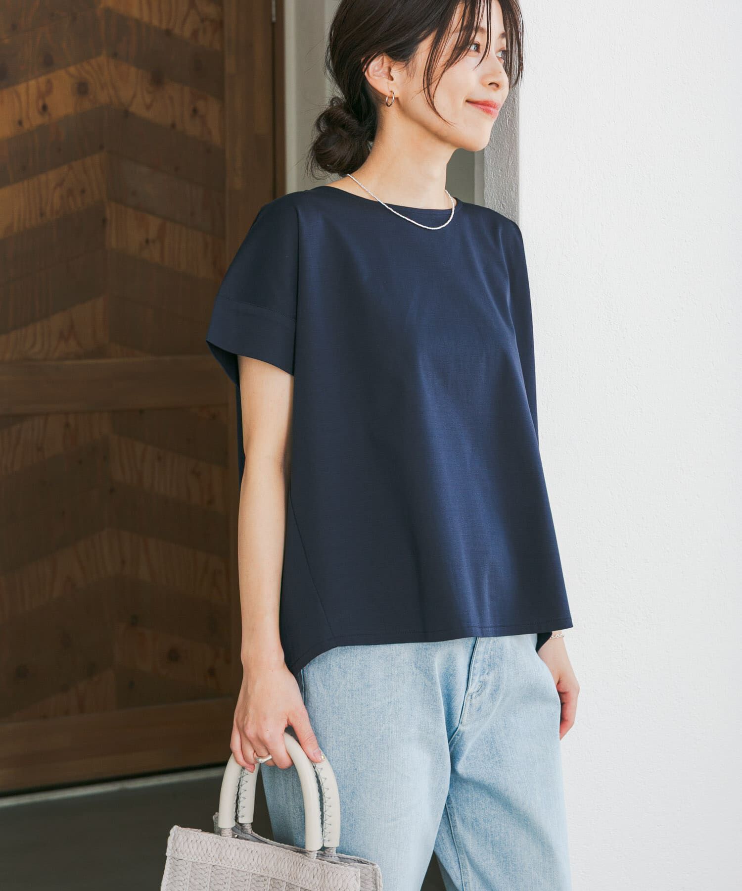 URBAN RESEARCH DOORS「『仁村紗和さん着用』『UR TECH』サマシェアバックデザインプルオーバー」|Tシャツ・カットソー|