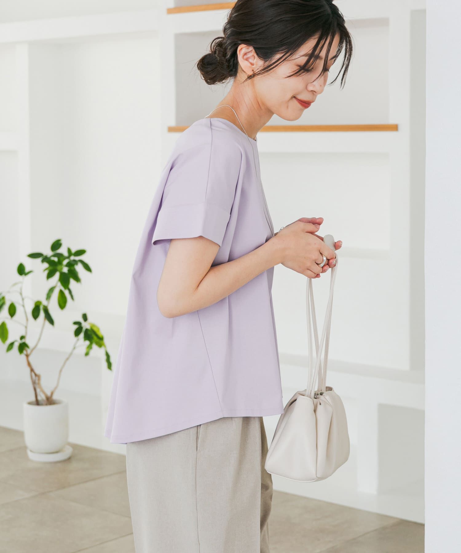 URBAN RESEARCH DOORS「『仁村紗和さん着用』『UR TECH』サマシェアバックデザインプルオーバー」|Tシャツ・カットソー|