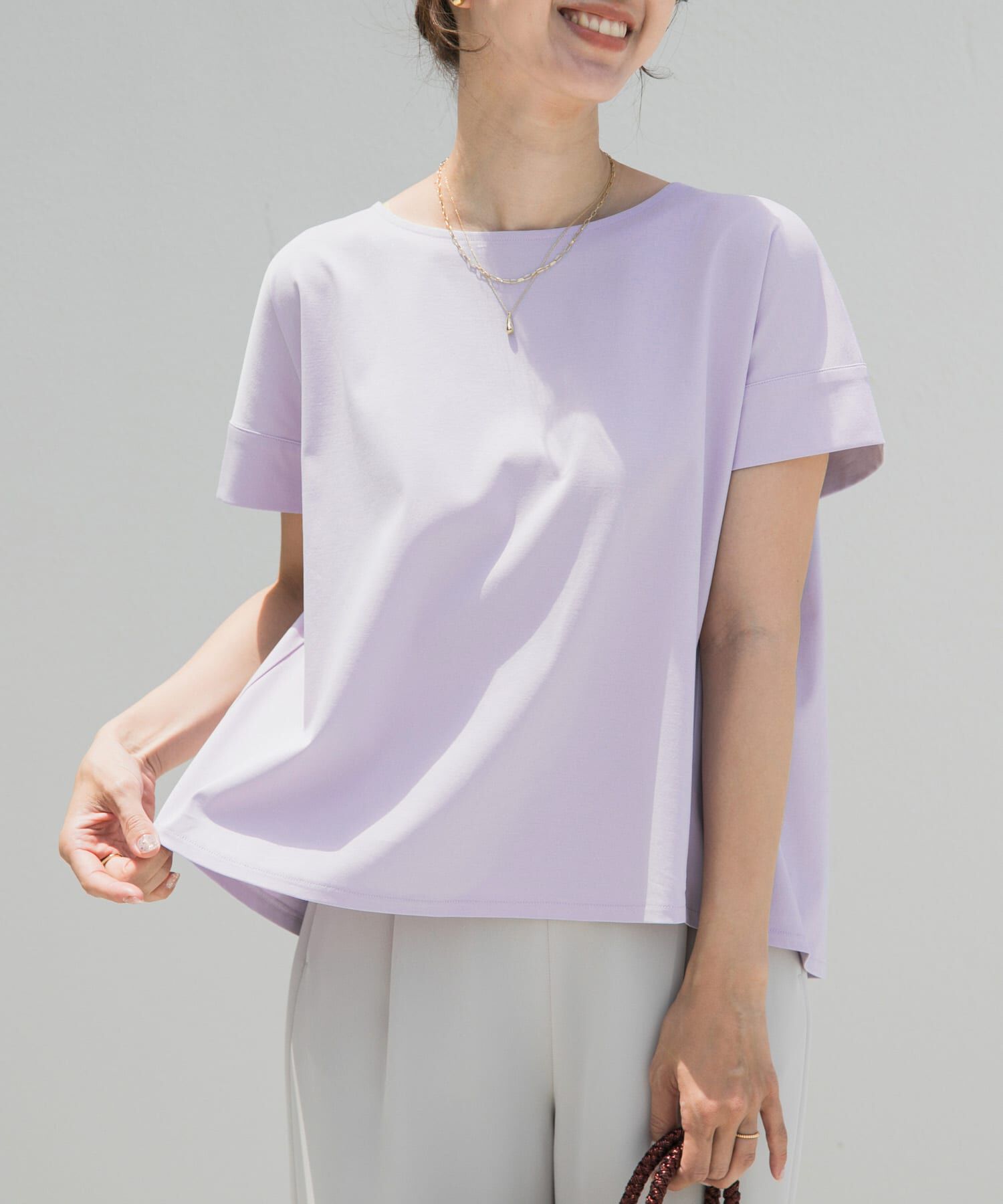 URBAN RESEARCH DOORS「『仁村紗和さん着用』『UR TECH』サマシェアバックデザインプルオーバー」|Tシャツ・カットソー|