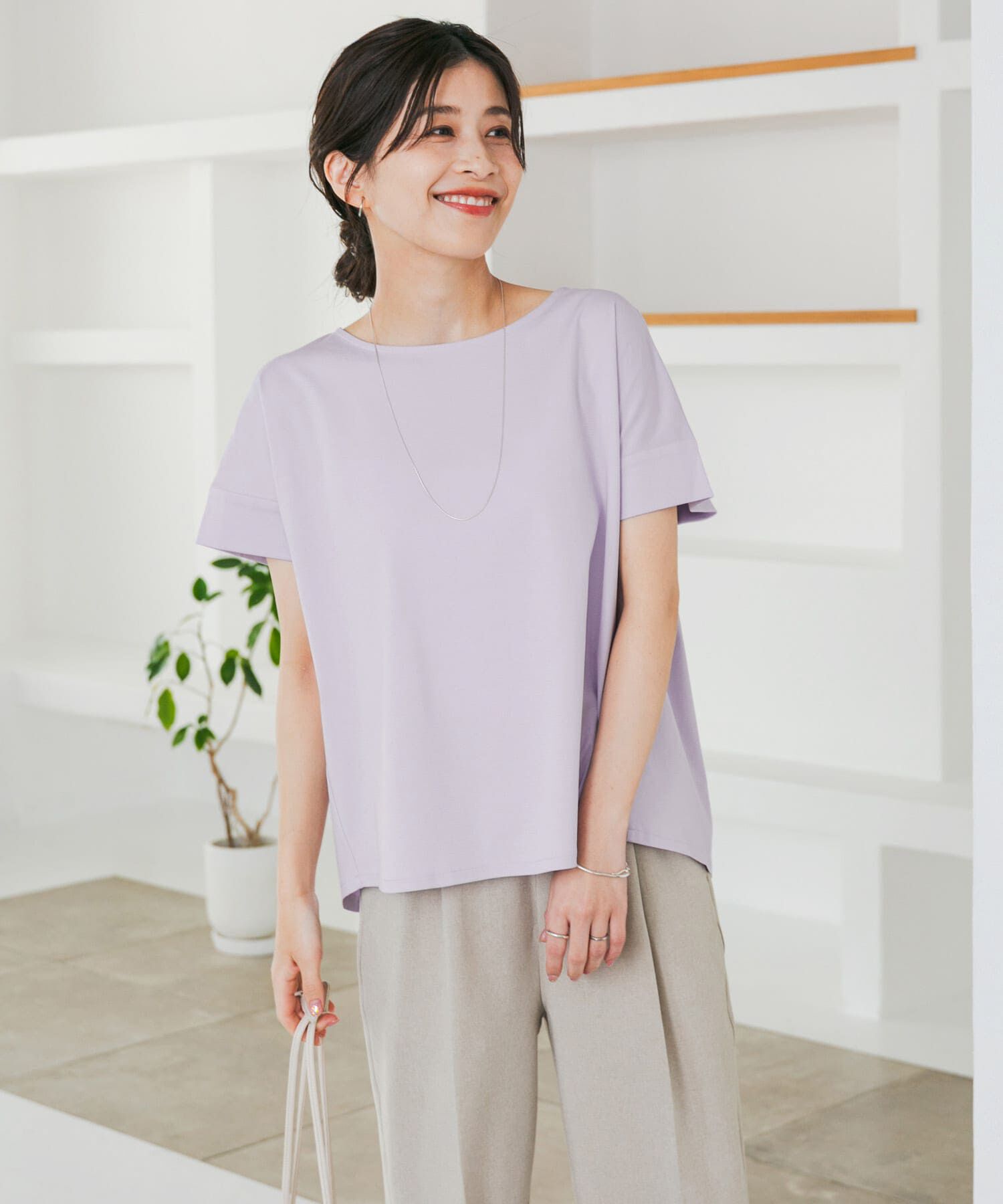 URBAN RESEARCH DOORS「『仁村紗和さん着用』『UR TECH』サマシェアバックデザインプルオーバー」|Tシャツ・カットソー|