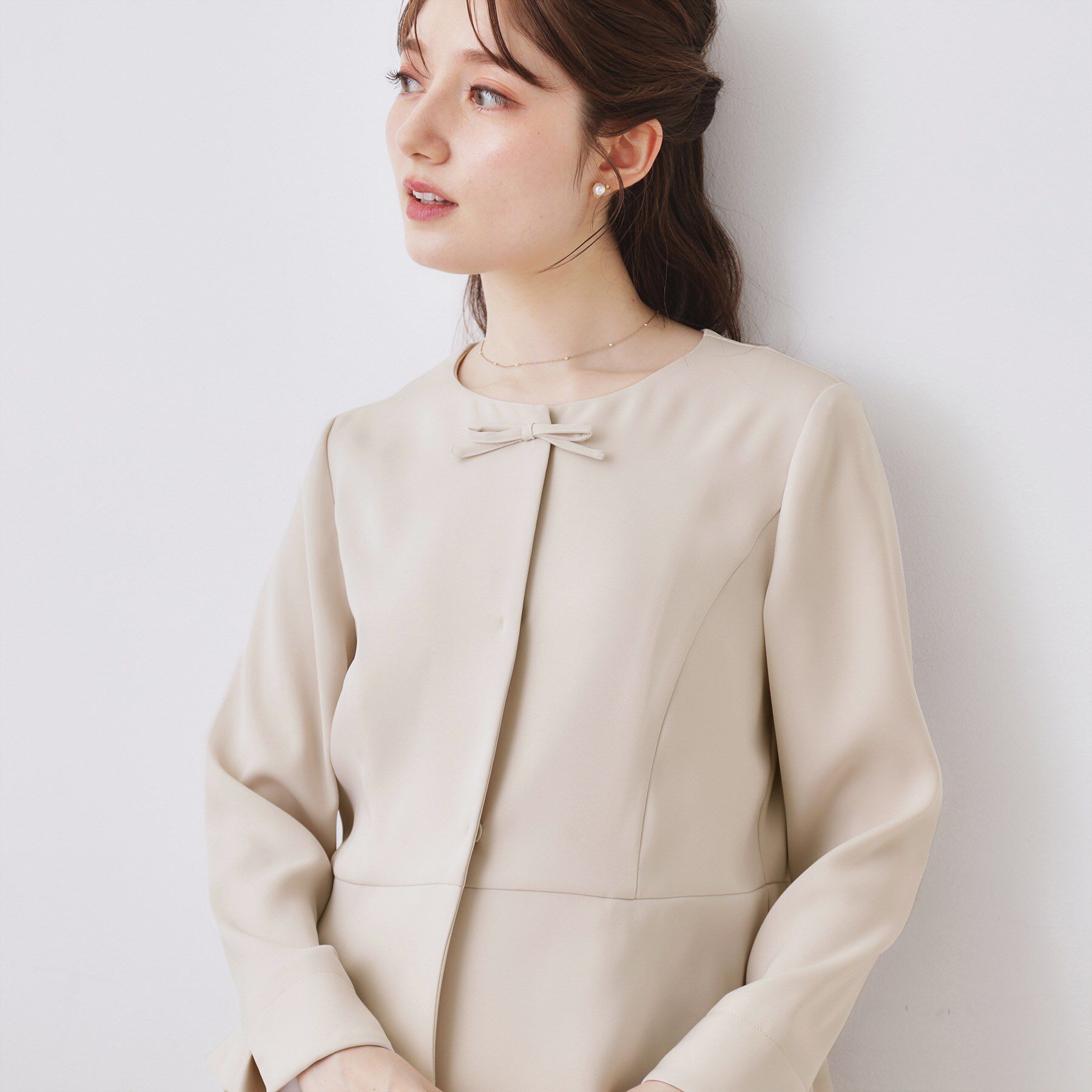 Couture broach「【ハレの日・通勤】リボンデザイン ペプラムブラウス」|シャツ・ブラウス|