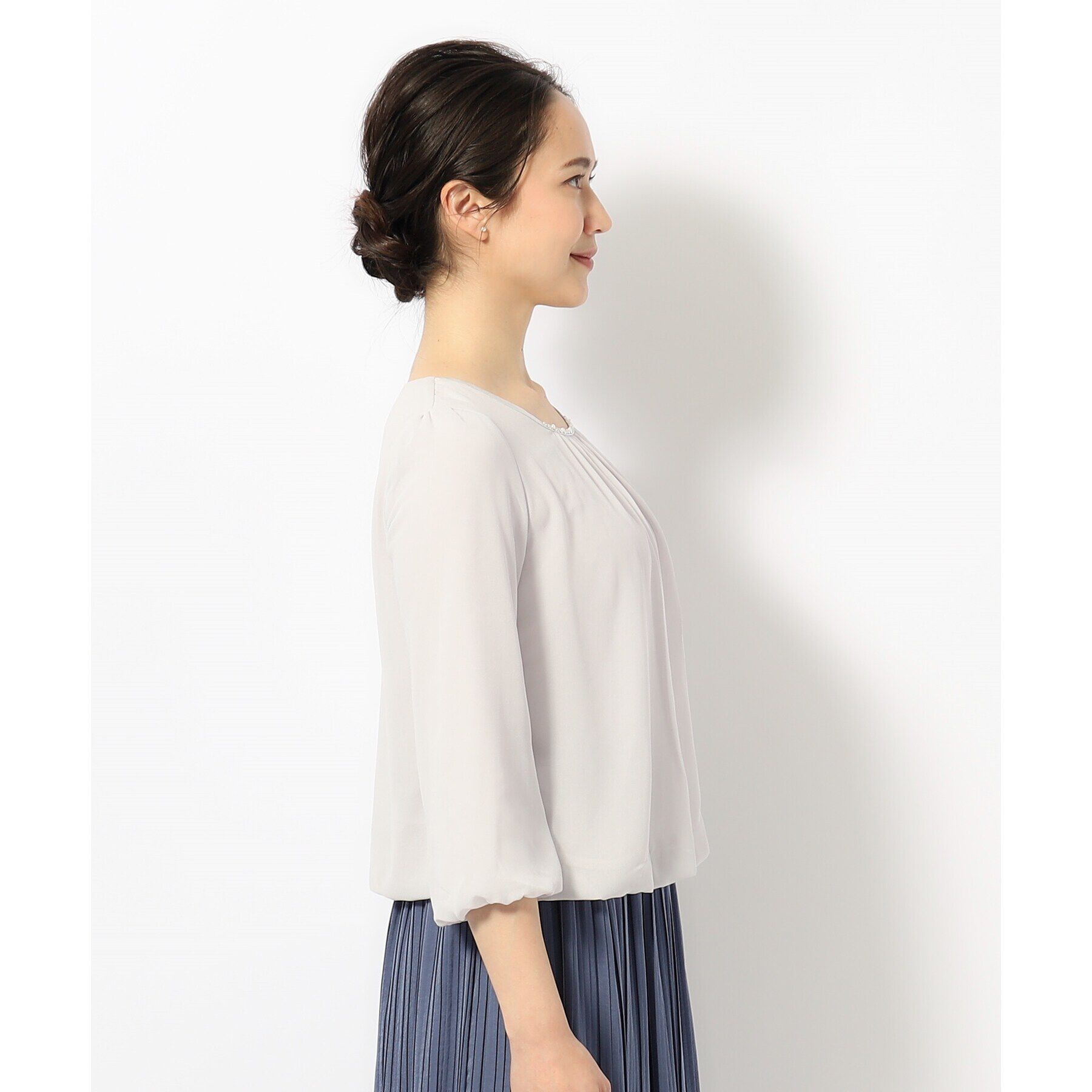 SHOO･LA･RUE「【洗える】ビジュー付きブラウス」|シャツ・ブラウス|