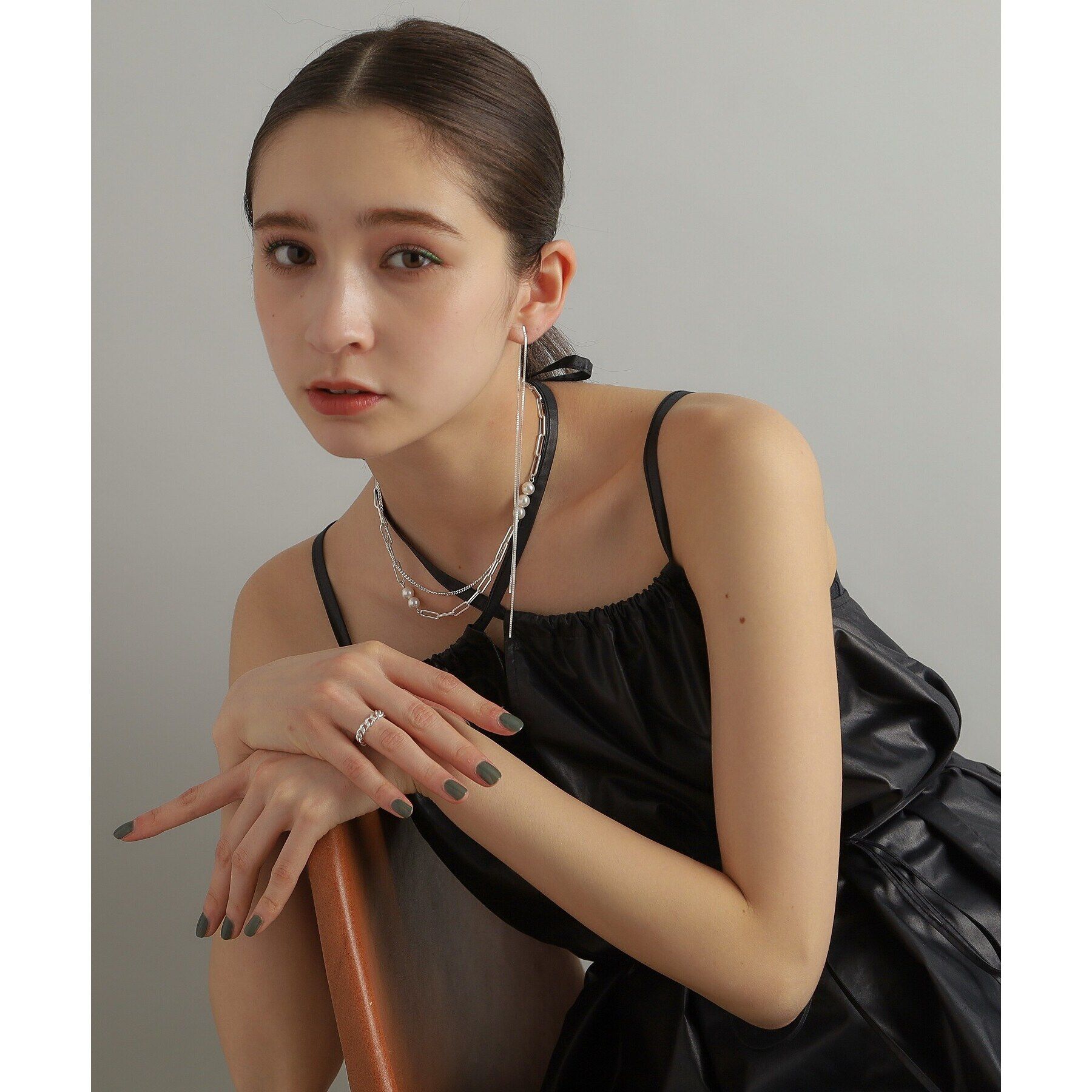 COCOSHNIK ONKITSCH「シルバー フラットケーブルチェーン パールステーションネックレス」|ネックレス|