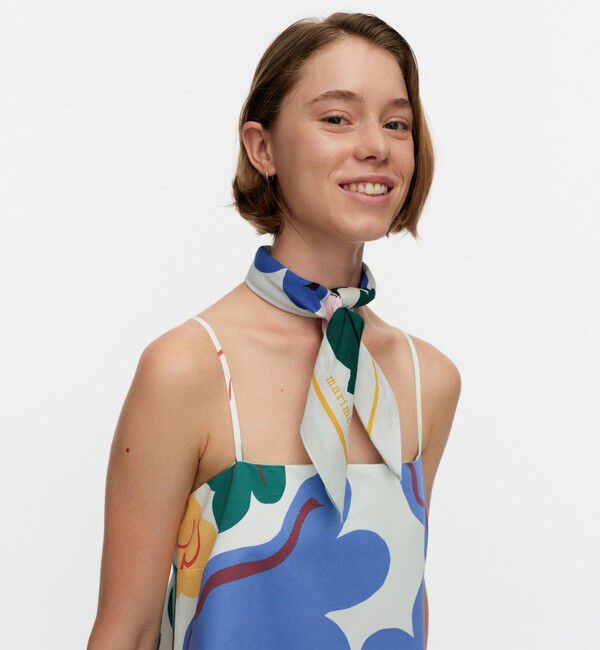 Marimekko「Pesofati Kukasta Kukkaan スカーフ」|その他|