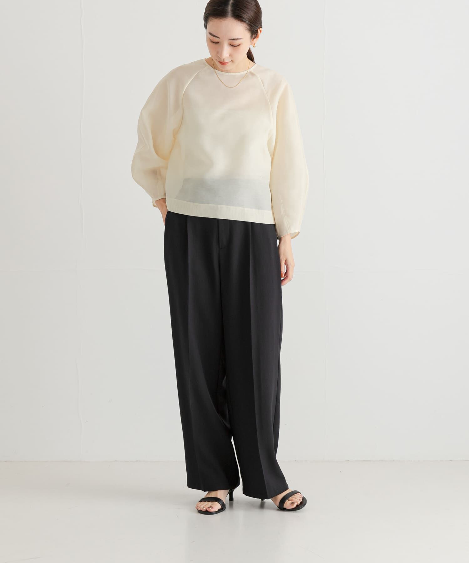 URBAN RESEARCH「『MADE IN JAPAN』オーガンジーブラウス」|シャツ・ブラウス|