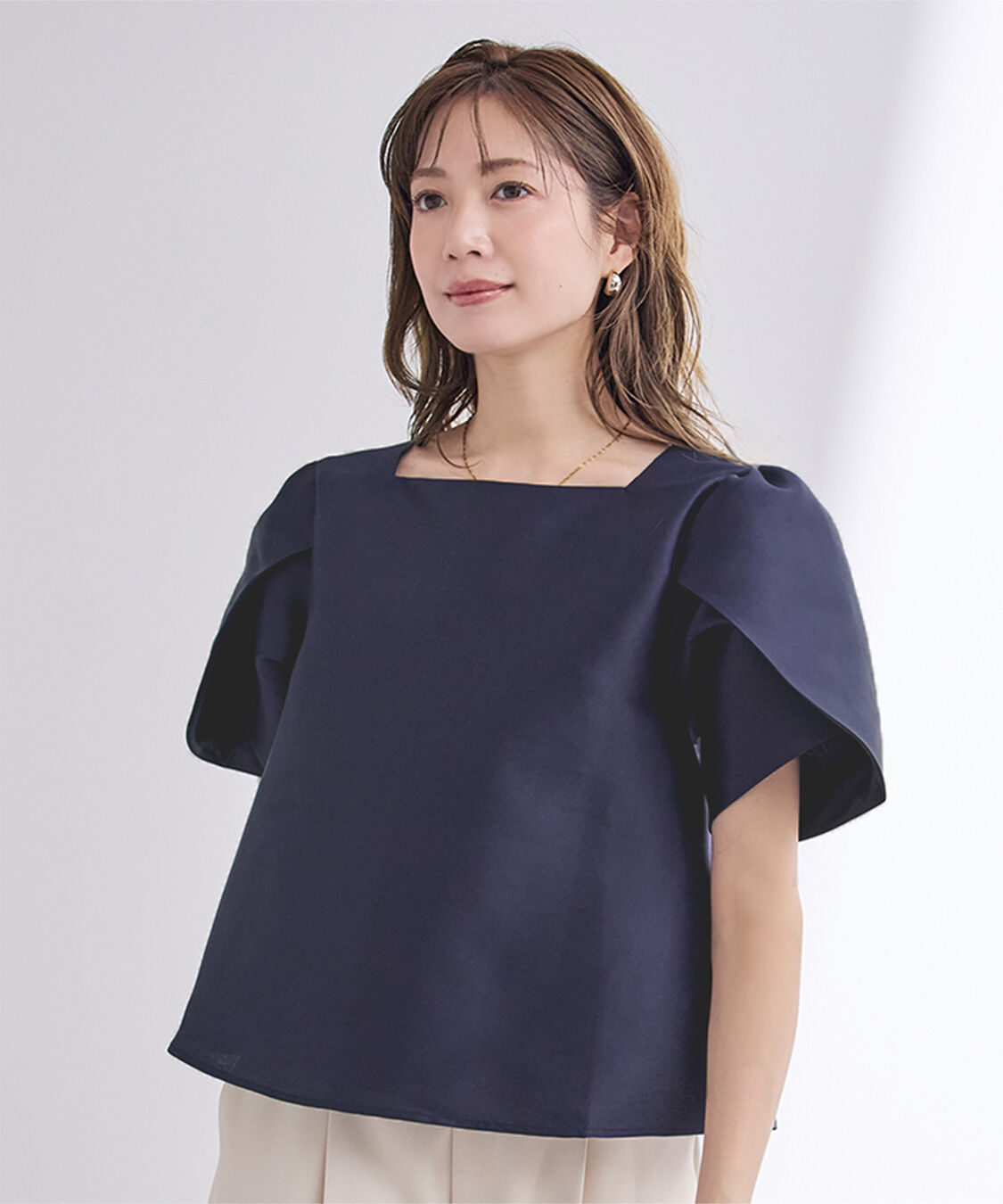 ur's「スクエアネックチューリップスリーブトップス」|Tシャツ・カットソー|ネイビー