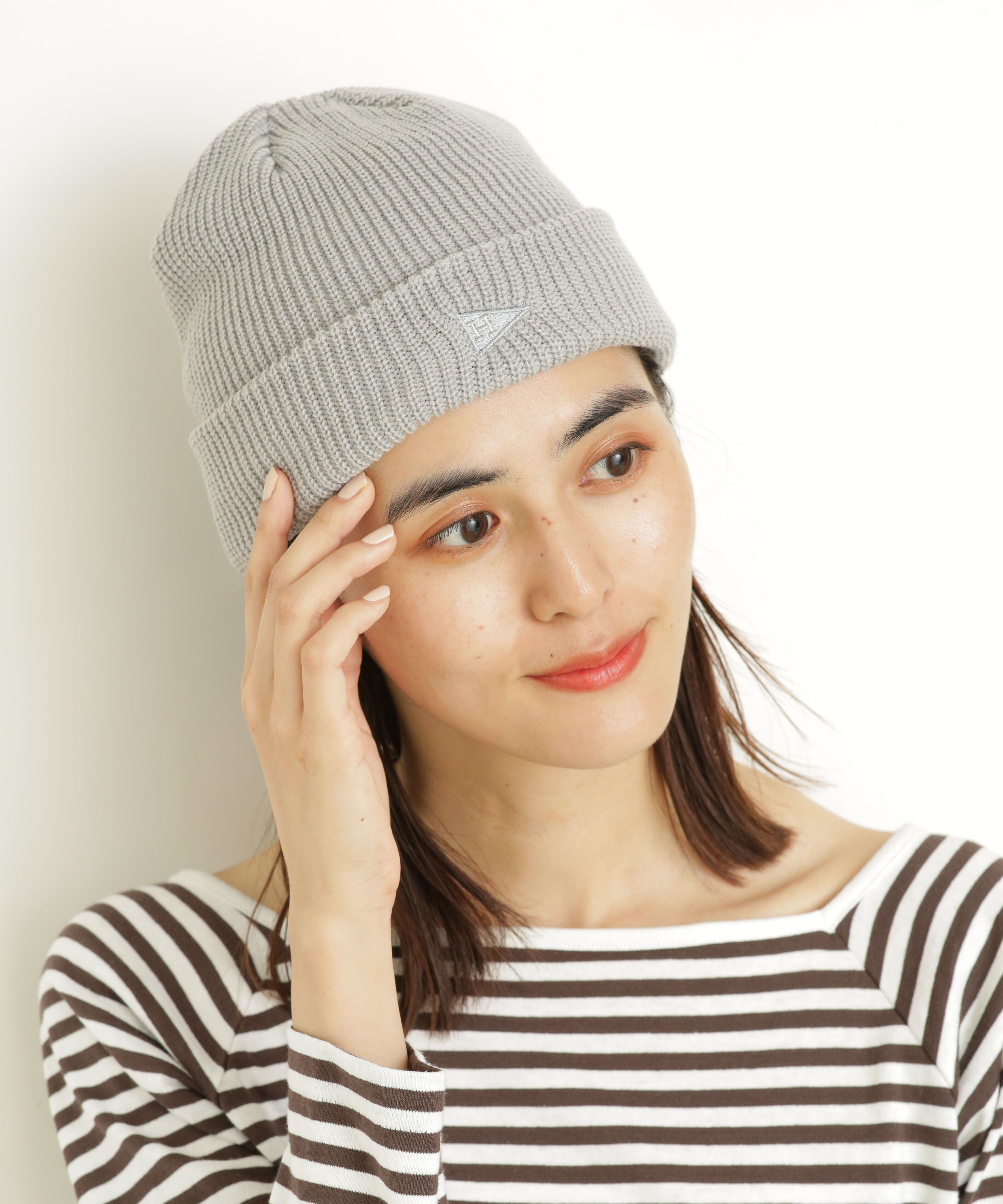 nano･universe「Healthknit/別注ペナント刺繍ニットキャップ」|キャップ・キャスケット|グレー