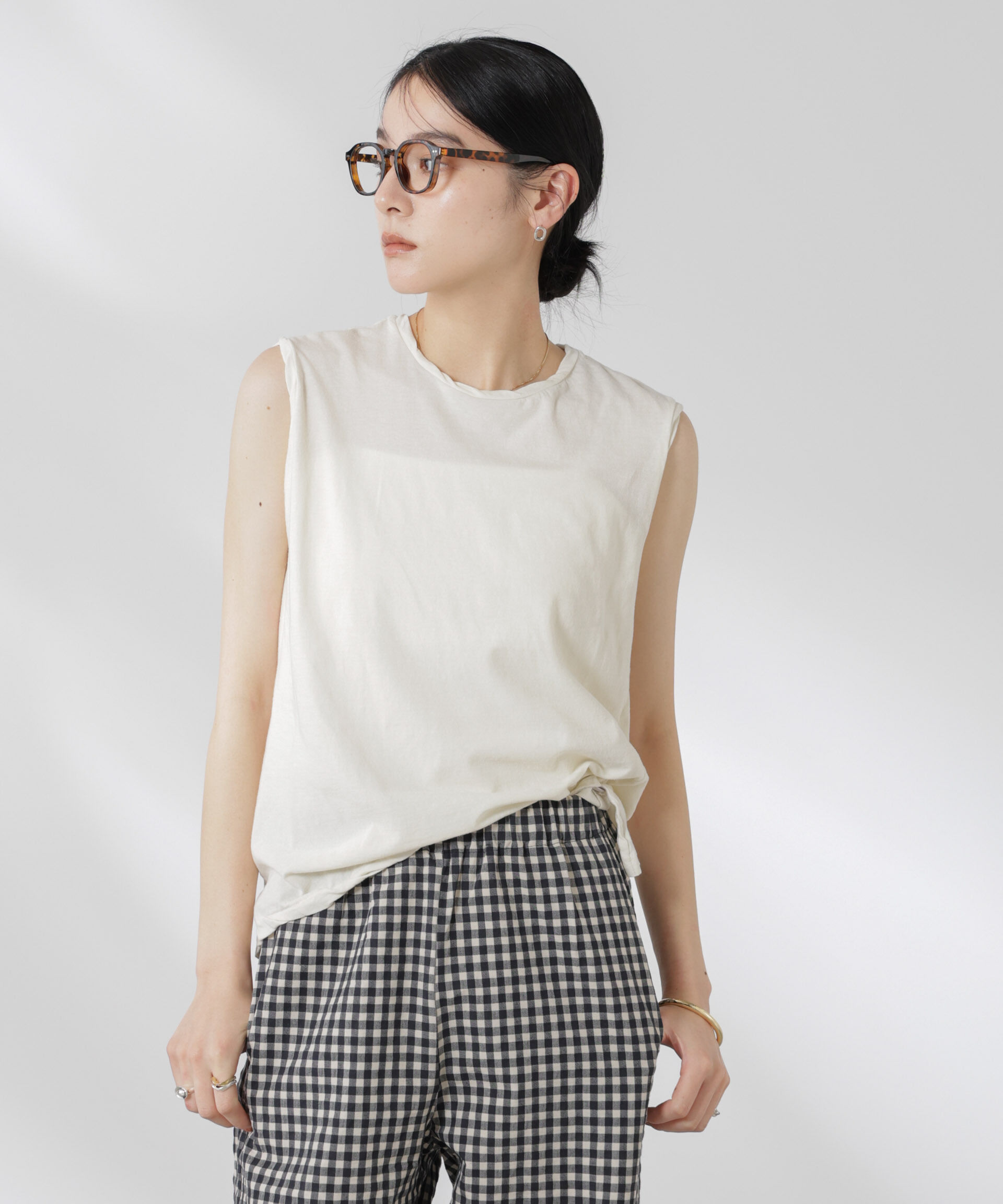 nano･universe「GREYCHORD/SOFIE スリーブレスTシャツ」|Tシャツ・カットソー|オフホワイト1
