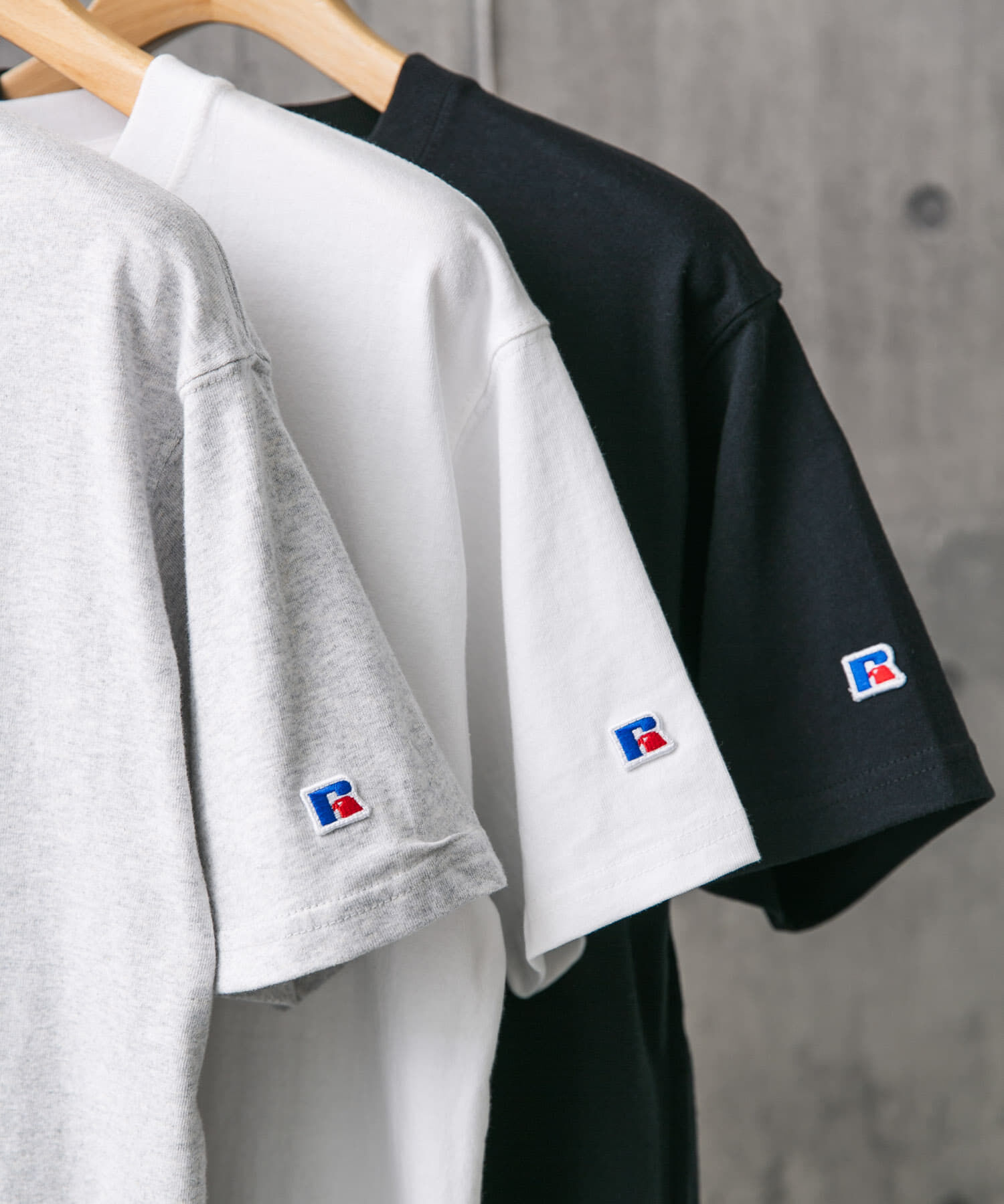 URBAN RESEARCH DOORS「『別注』RUSSELL ATHLETIC&times;DOORS　USA Cotton Basic Tee」|Tシャツ・カットソー|