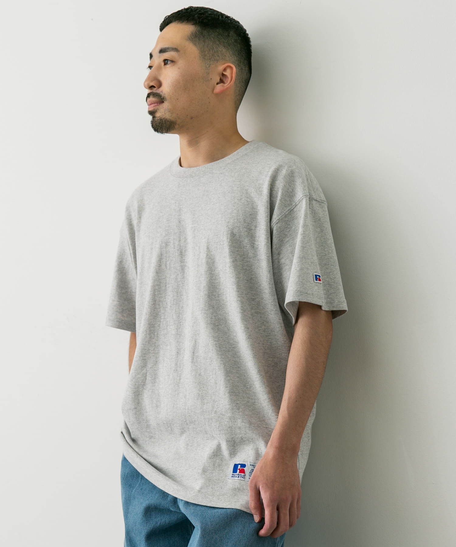 URBAN RESEARCH DOORS「『別注』RUSSELL ATHLETIC&times;DOORS　USA Cotton Basic Tee」|Tシャツ・カットソー|