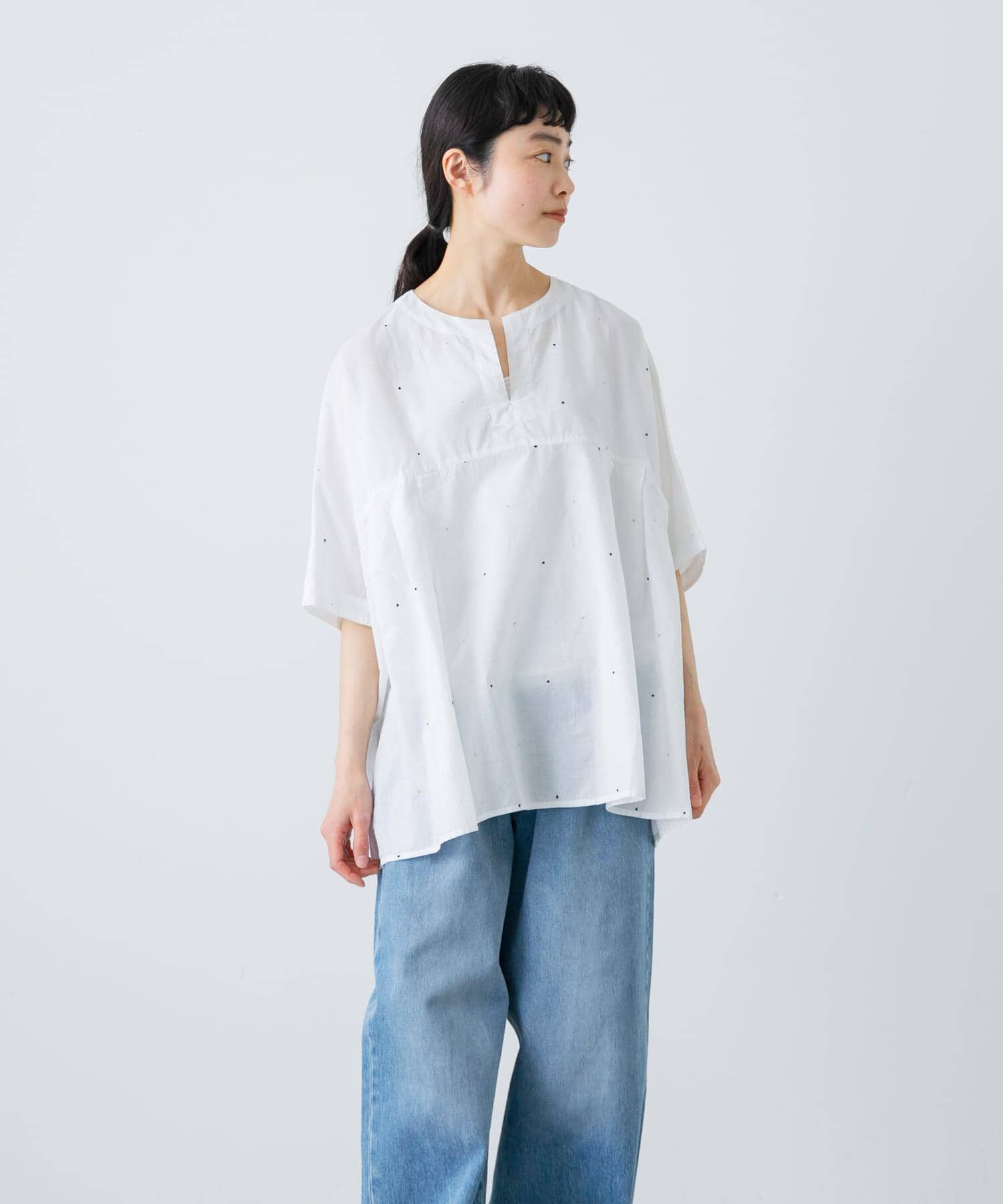 かぐれ「ドット刺しゅうワイドプルオーバー」|シャツ・ブラウス|