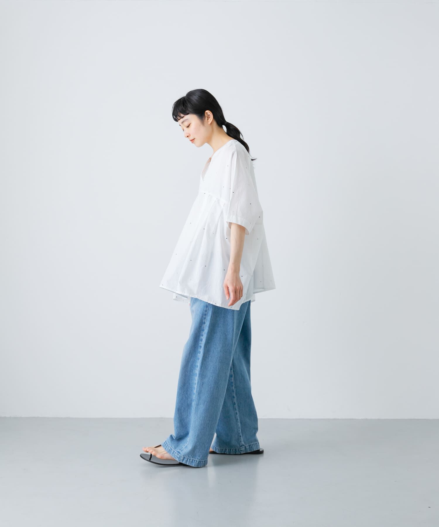 かぐれ「ドット刺しゅうワイドプルオーバー」|シャツ・ブラウス|