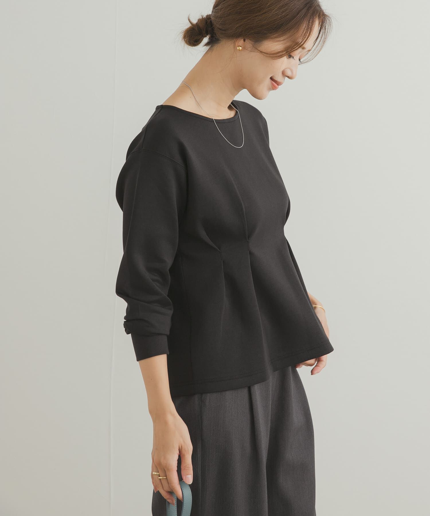 URBAN RESEARCH DOORS「ライトダンボールウエストタックプルオーバー」|Tシャツ・カットソー|