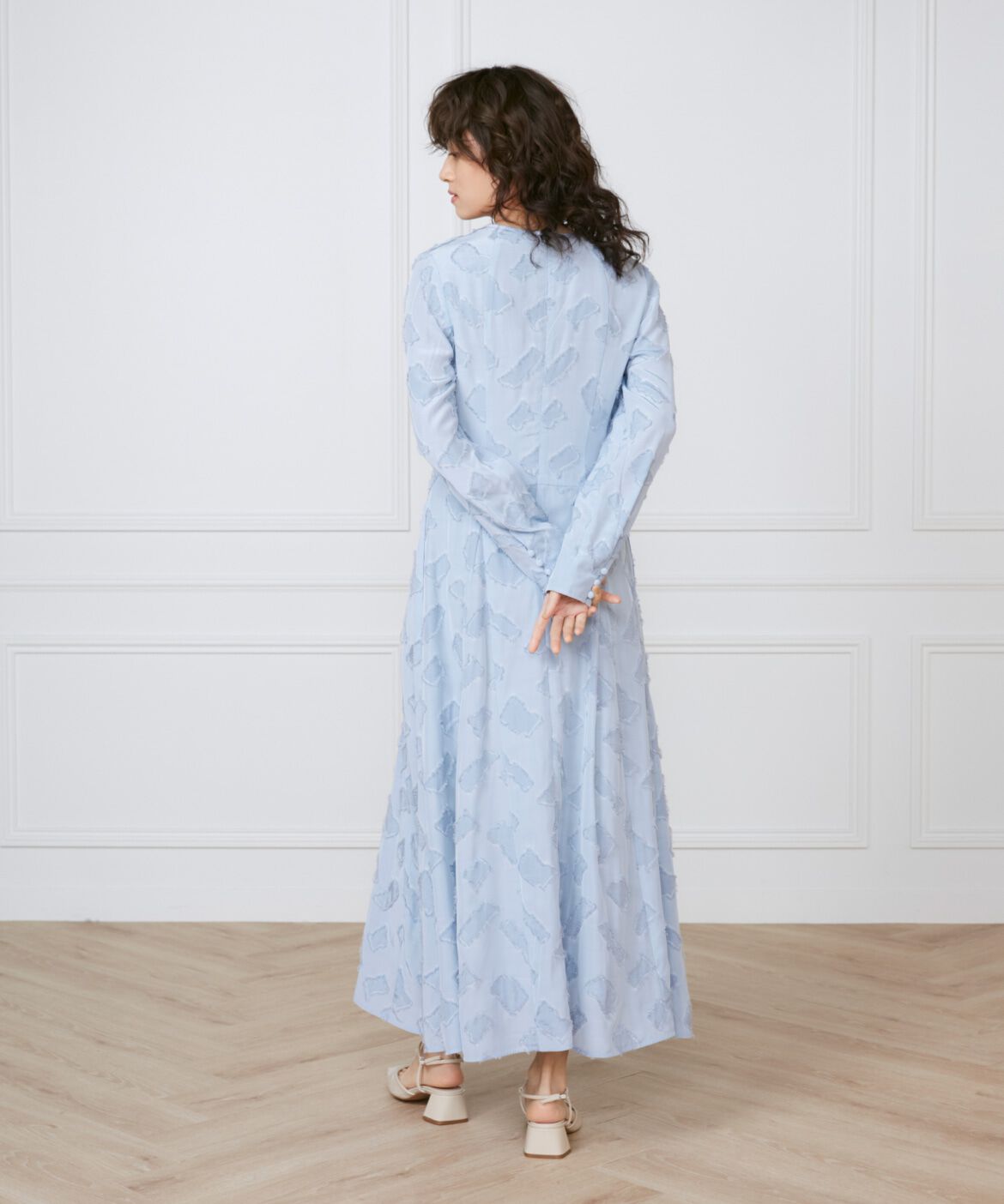INED「《大きいサイズ》ミディ丈ワンピース　《la veille by SUPERIOR CLOSET》」|ワンピース|