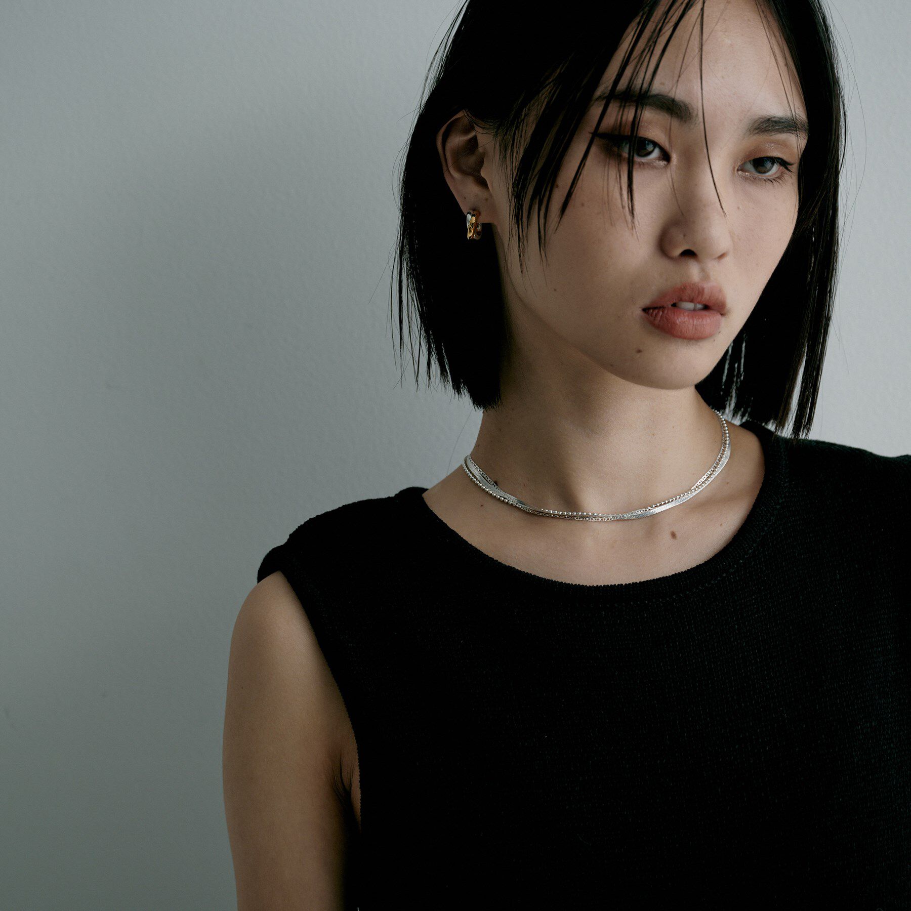 COCOSHNIK ONKITSCH「シルバー コンビカラー スモールフープ ダブルプランプピアス」|ピアス|