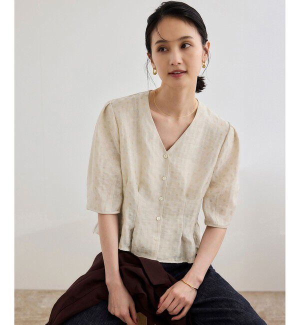 ROPE「【洗える・羽織にもなる】Vネック5分袖パフスリーブブラウス」|シャツ・ブラウス|