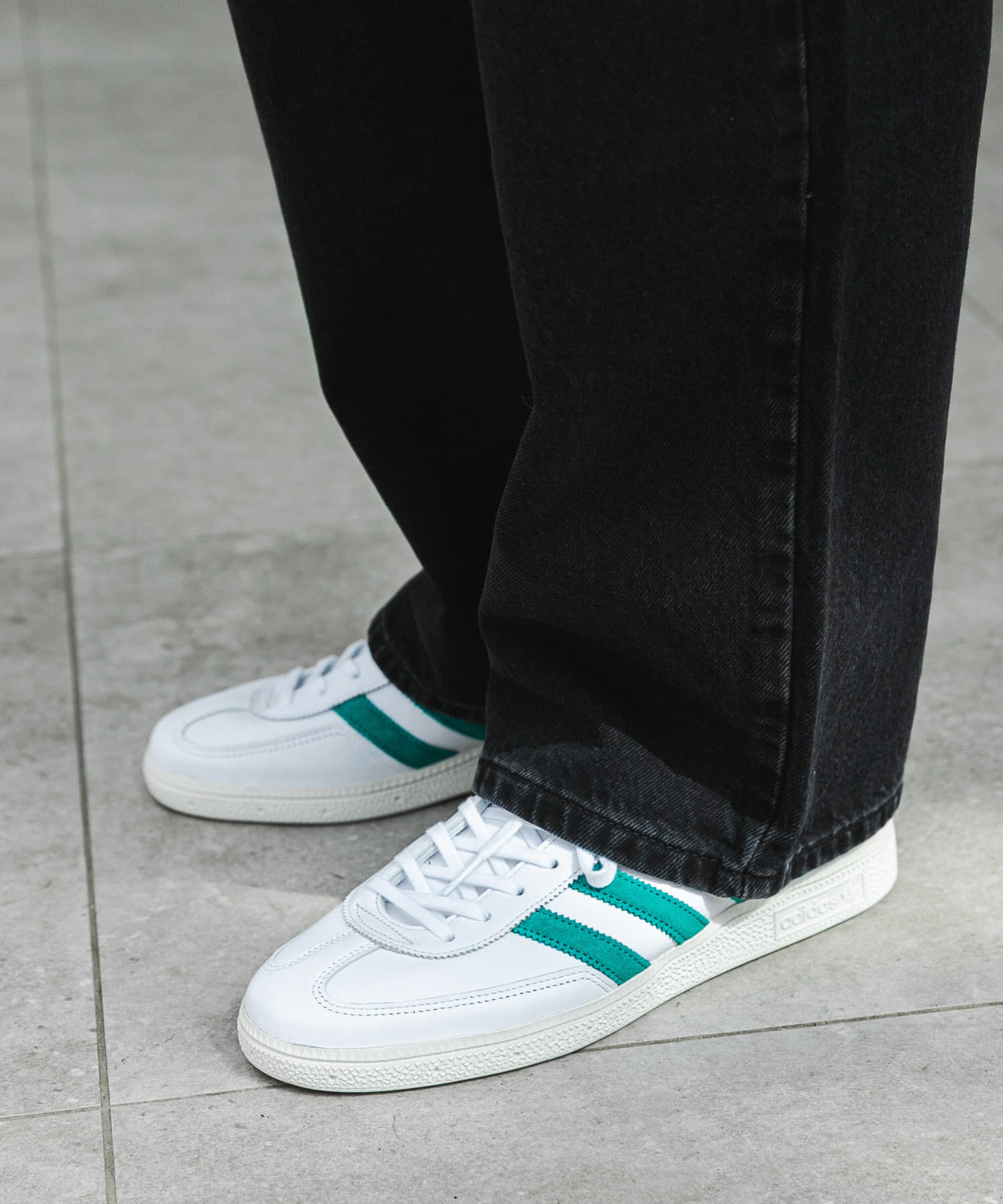 URBAN RESEARCH DOORS「『別注』adidas&times;DOORS　HANDBALL SPEZIAL」|スニーカー|