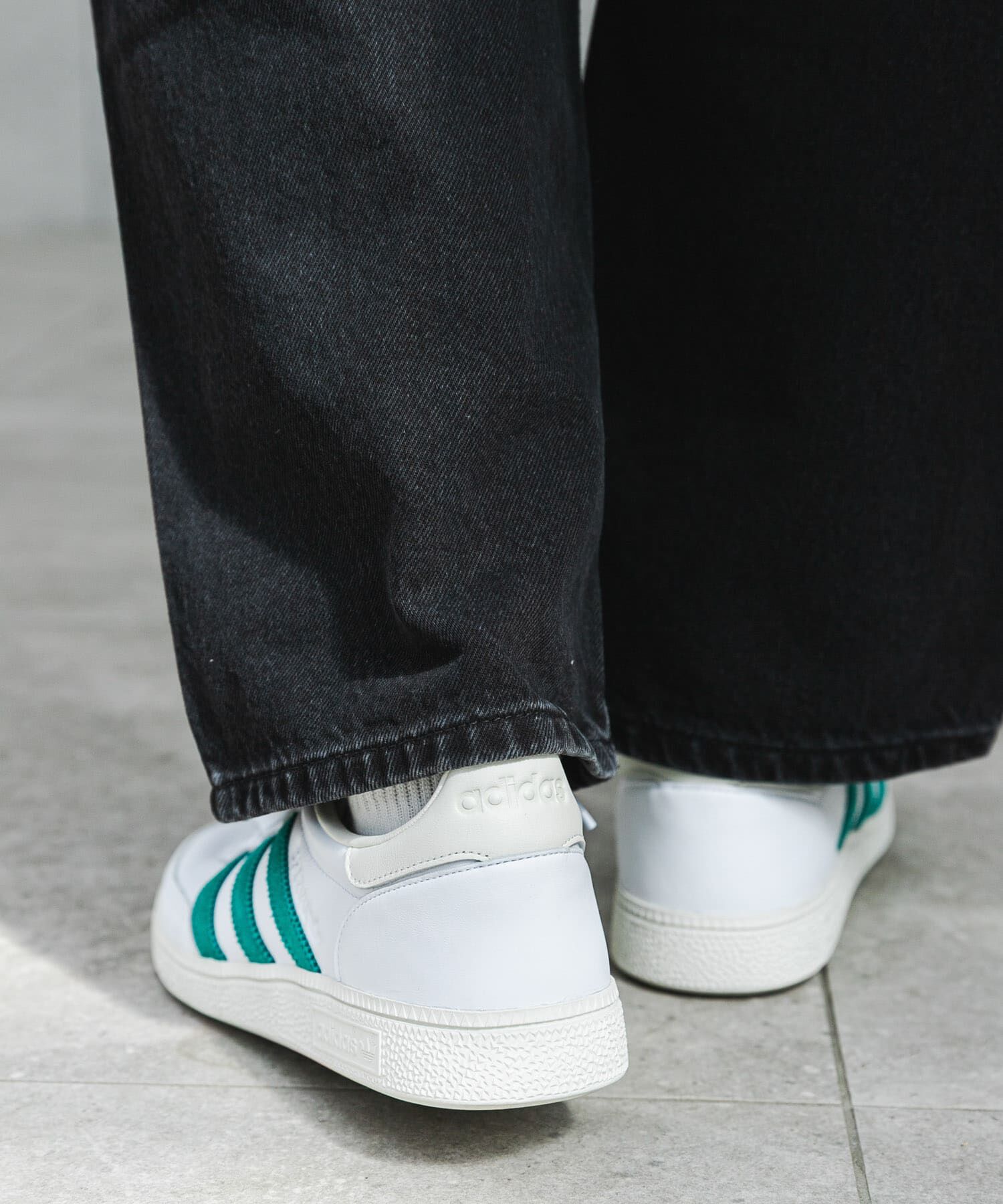URBAN RESEARCH DOORS「『別注』adidas&times;DOORS　HANDBALL SPEZIAL」|スニーカー|