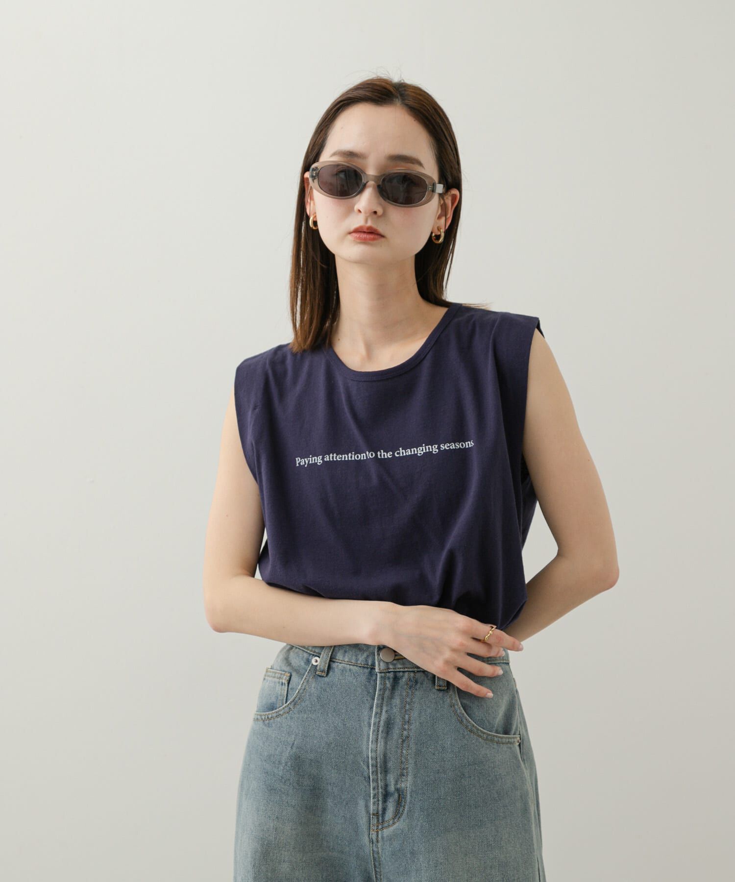 SENSE OF PLACE by URBAN RESEARCH「ショルダータックグラフィックTシャツ」|Tシャツ・カットソー|