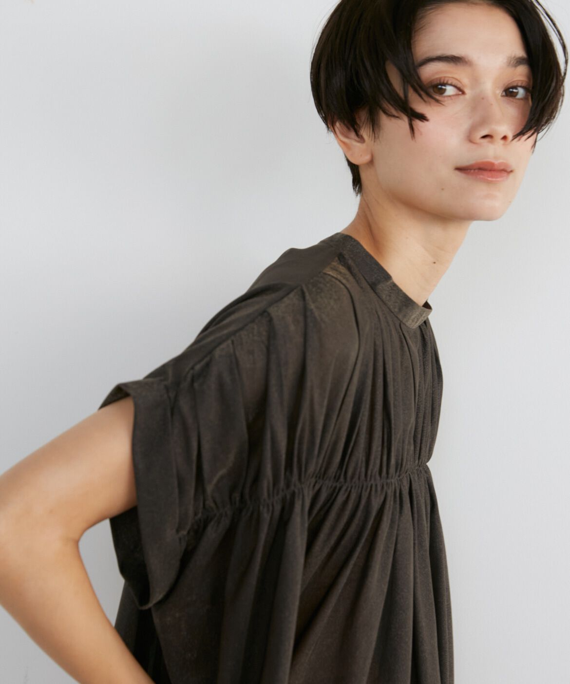 INED「《大きいサイズ》タックキャザーカットブラウス《Luftrobe》」|Tシャツ・カットソー|