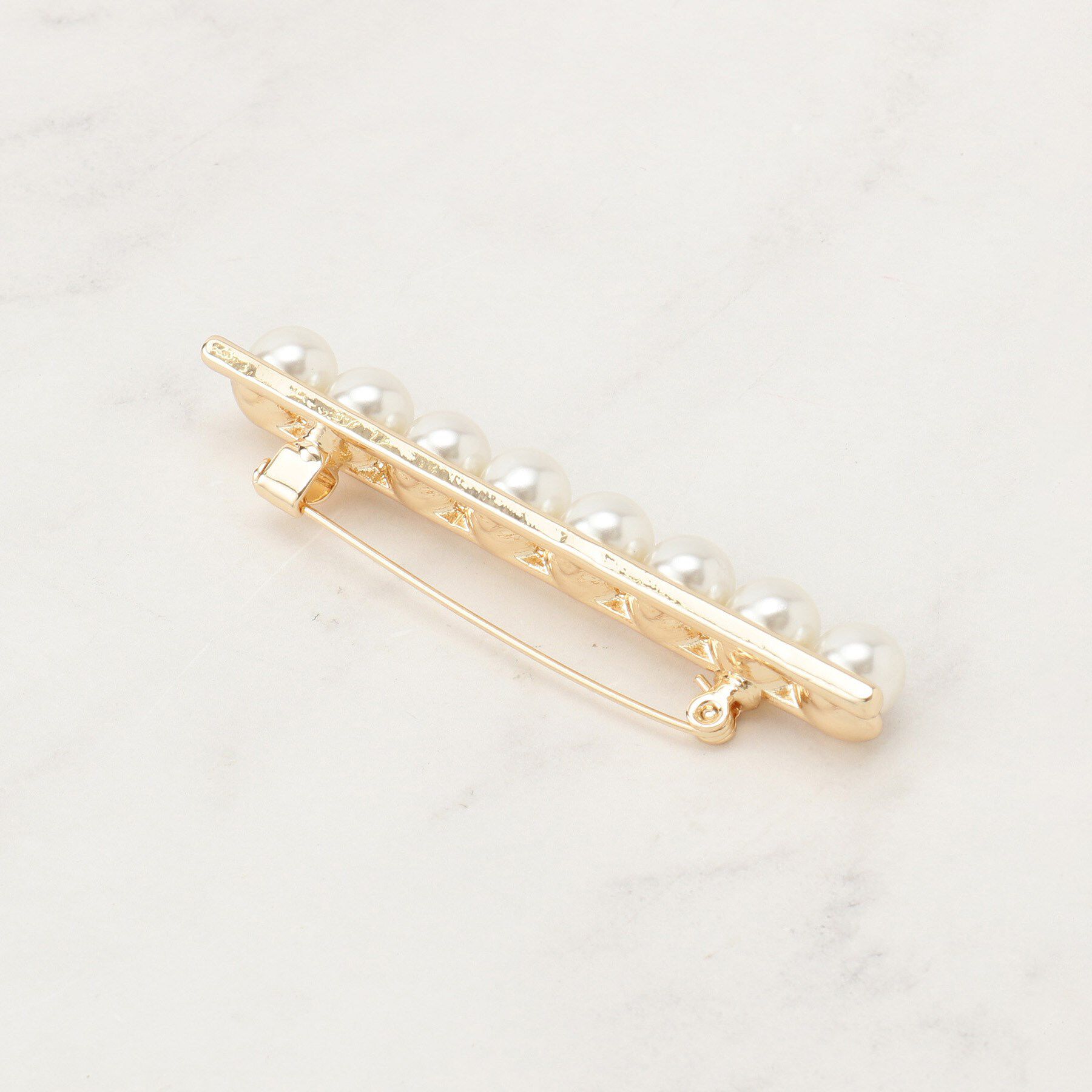 grove「ラインパール調ブローチ」|ブローチ・コサージュ|