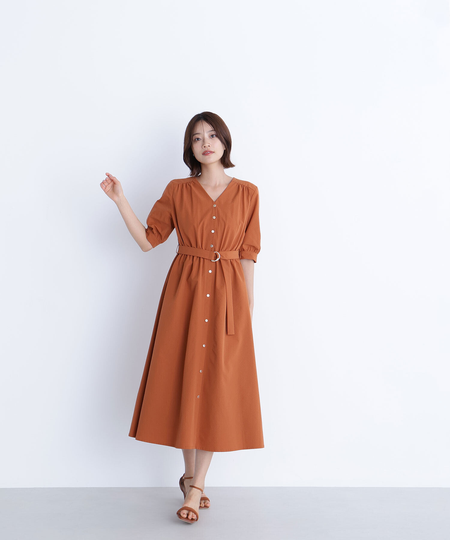  「ゴールドボタンベルテッドワンピース」|ワンピース|