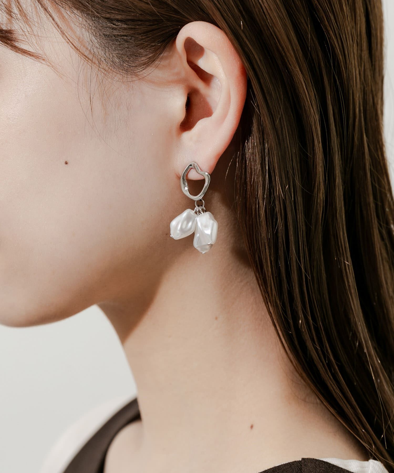 SMELLY「パールスウェイピアス」|ピアス|