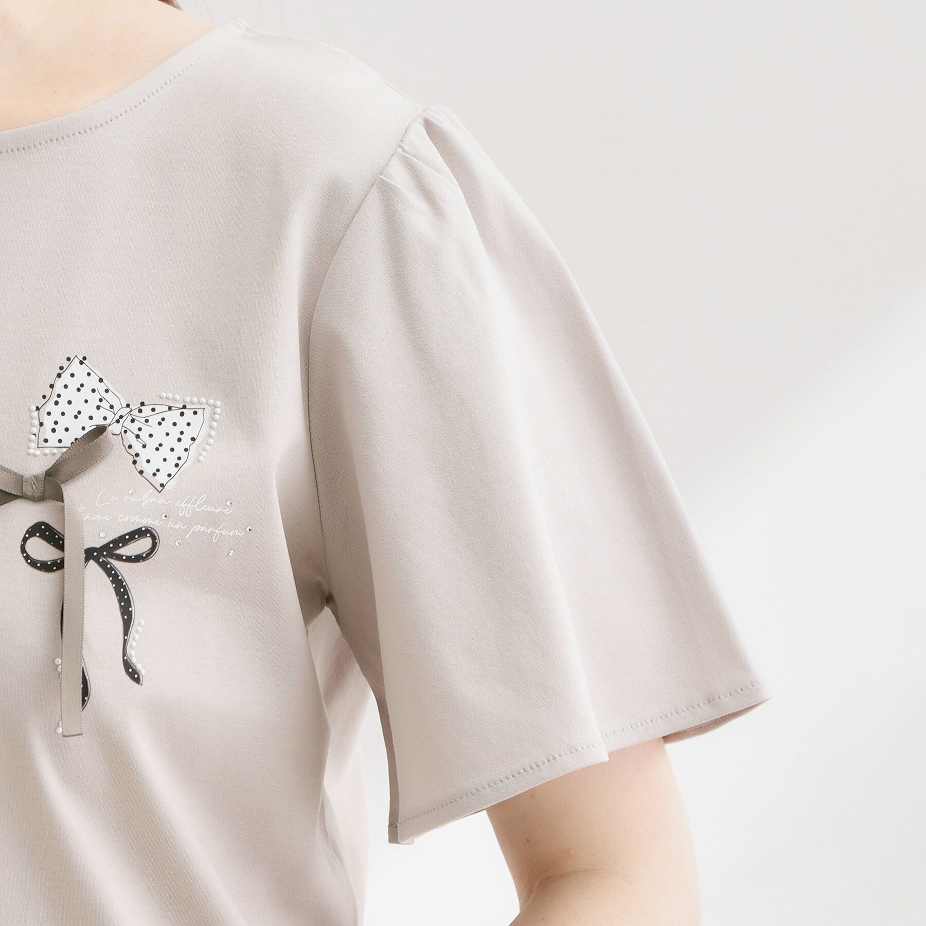 Couture broach「リボンプリントTシャツ」|Tシャツ・カットソー|