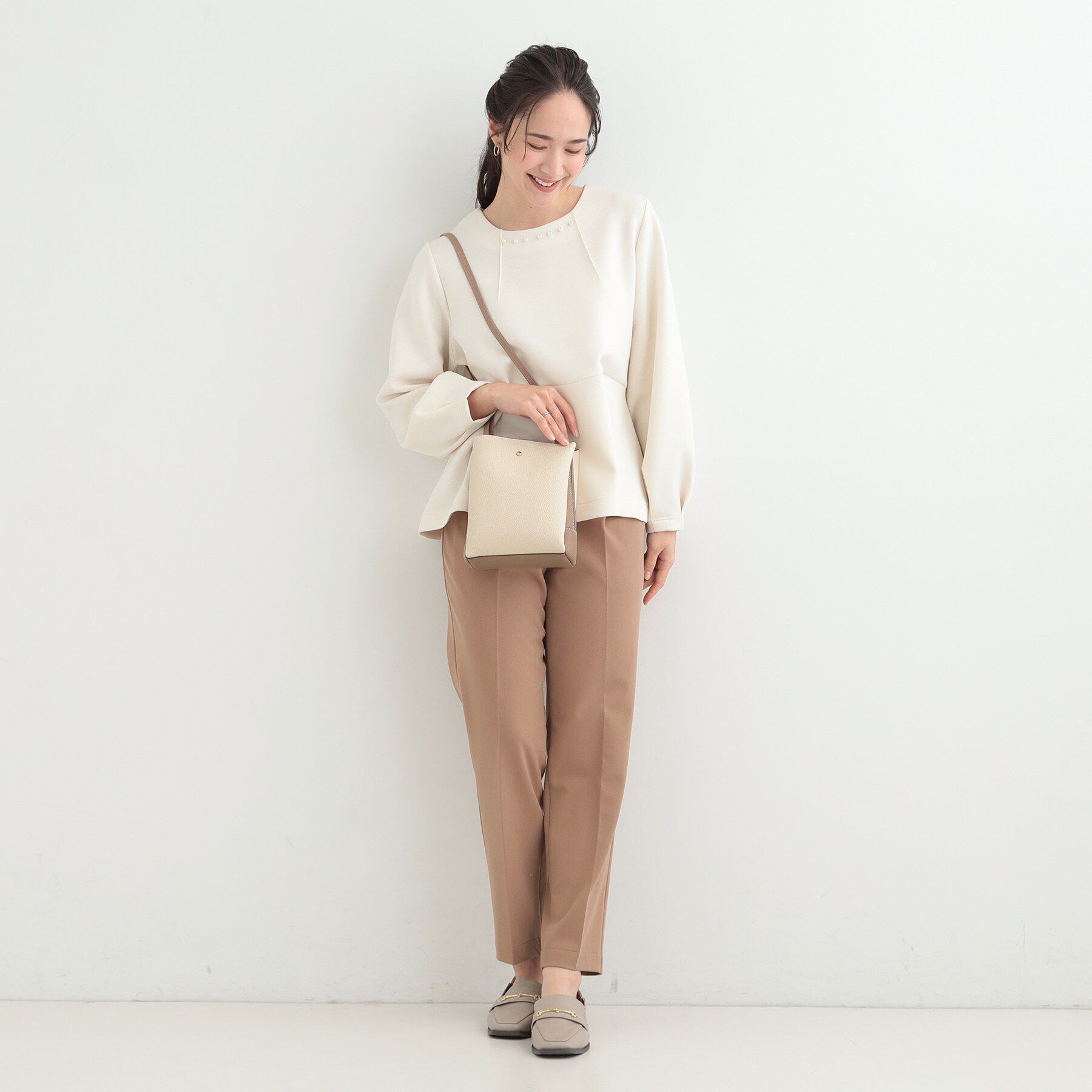 SHOO･LA･RUE「【軽量】見た目よりもたっぷり入る ふわっと軽い3層ショルダー」|ショルダー・メッセンジャー|