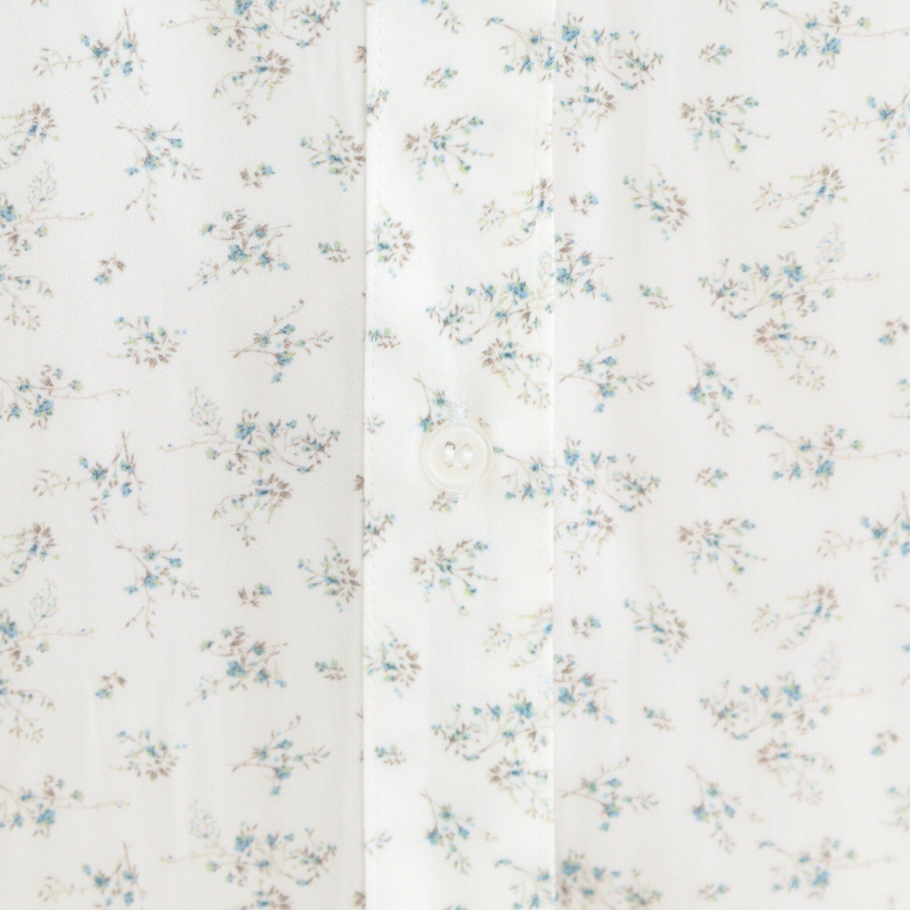SHOO･LA･RUE「【S-LL/7分袖】首元をすっきり魅せる　大人の上品サテンブラウス」|シャツ・ブラウス|