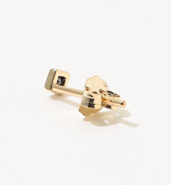 TOMORROWLAND GOODS「Metier  Mini Bezel Set Princess Gemstone Studs 片耳ピアス」|ピアス|