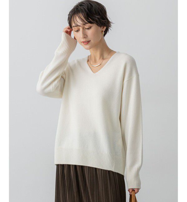 23区「【見上愛さんコラボカラー/VERY・GISELe掲載】カシミヤブレンド Vネック ニット」|ニット・セーター|ホワイト系