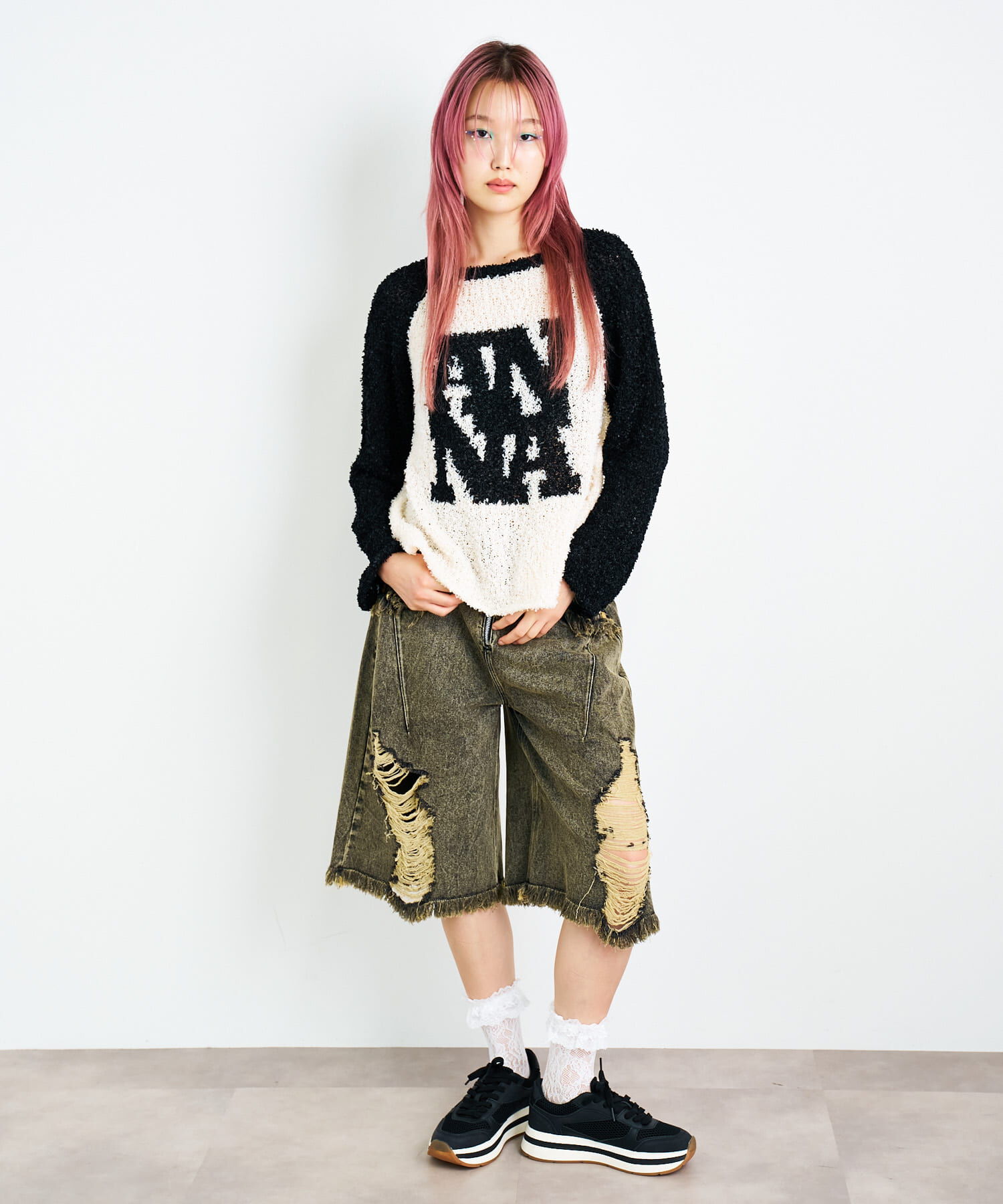 SENSE OF PLACE by URBAN RESEARCH「ANNA SUI NYC　フラッグヤーンANニットプルオーバー」|ニット・セーター|