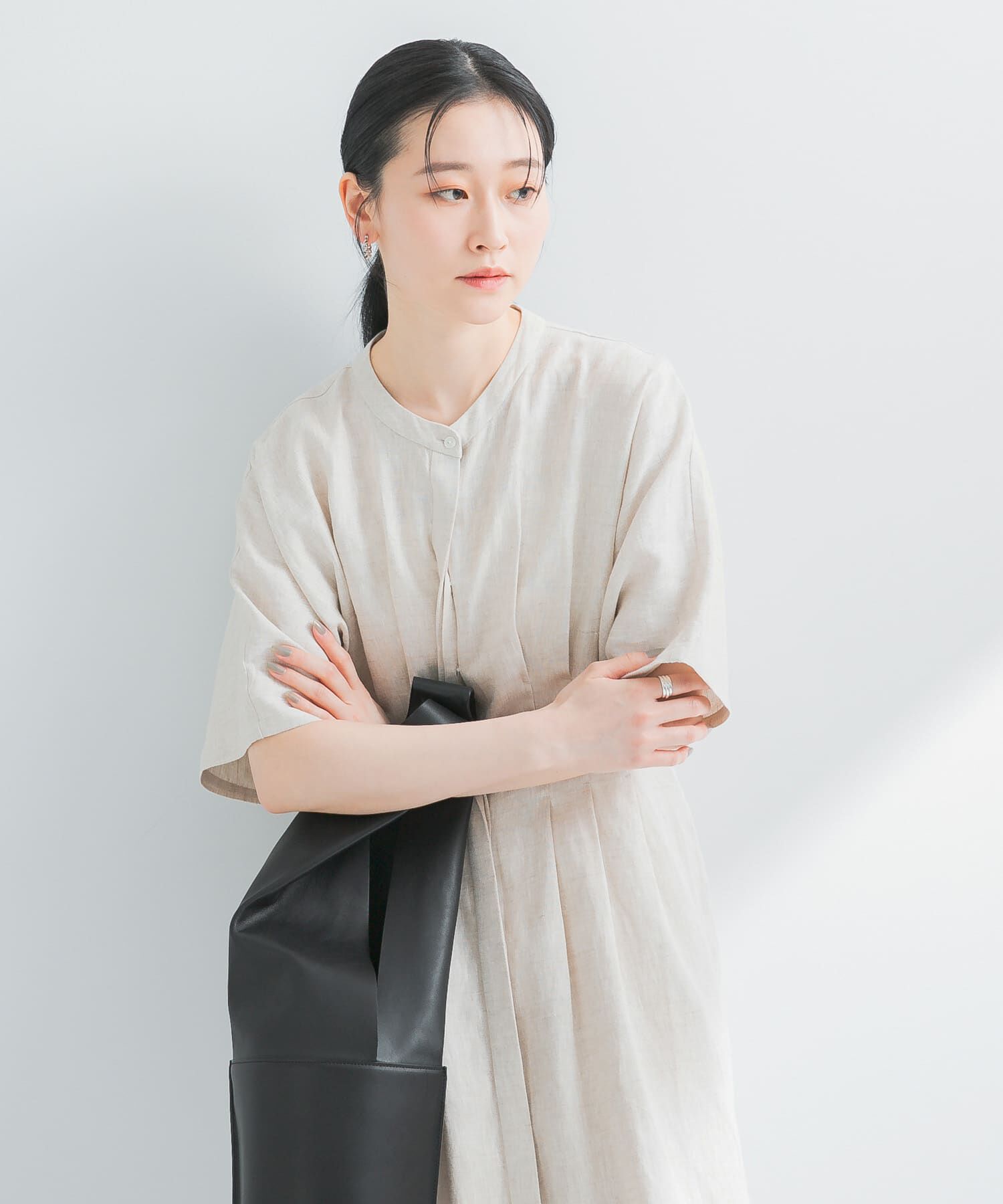 URBAN RESEARCH「『2サイズ展開』タックデザインリネンワンピース」|ワンピース|
