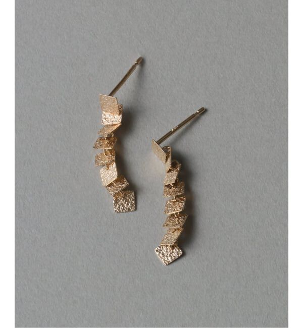 Lilas by Spick&Span「《WEB限定》スクエアラインピアス K10（両耳）」|ピアス|