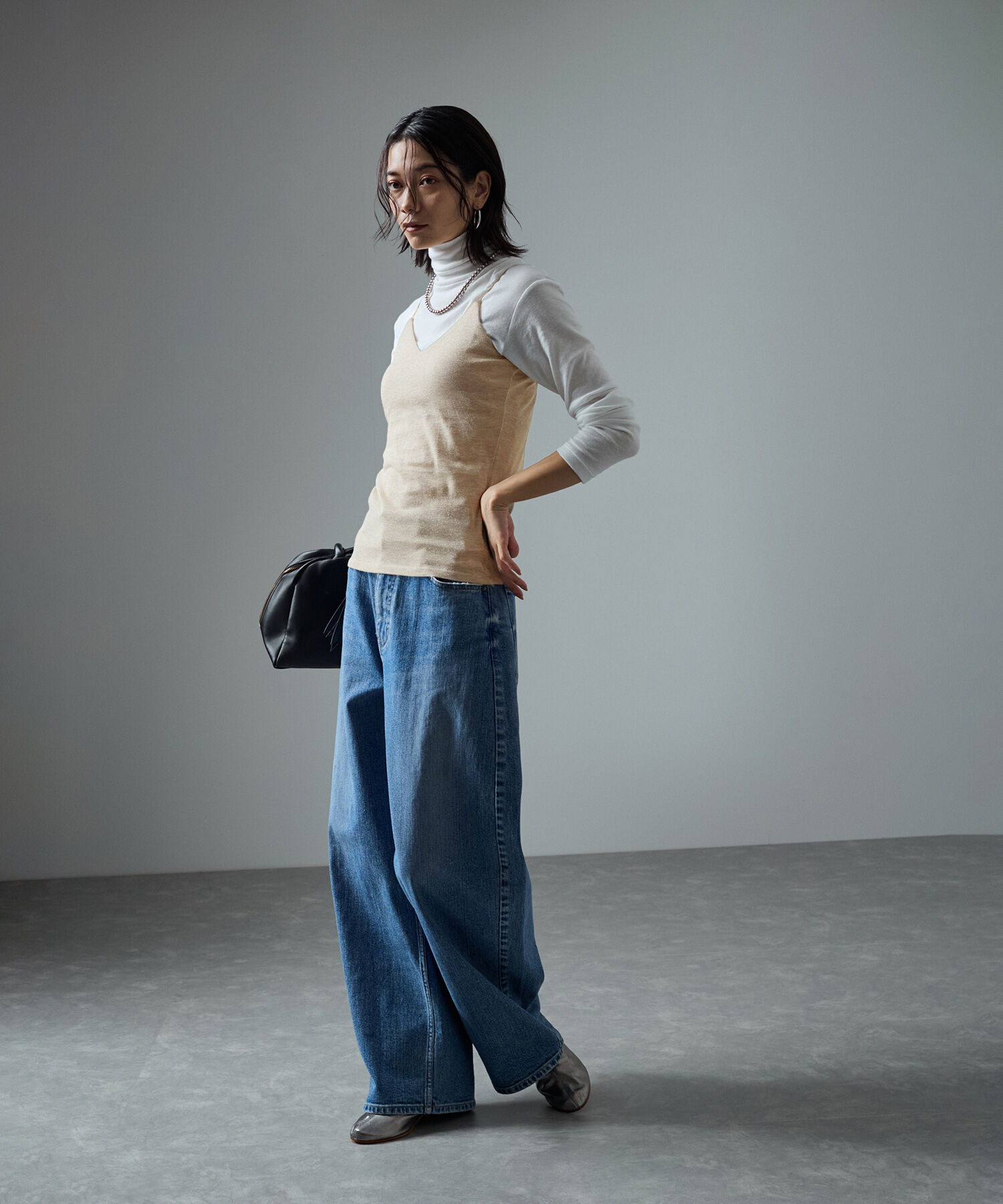 SALON adam et rope'「スパークルラメカップ付きVネックキャミ」|キャミソール|