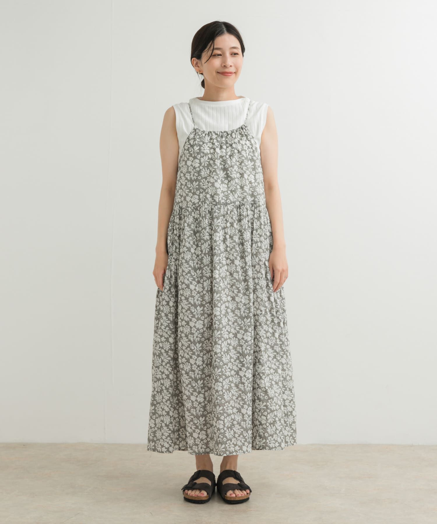 URBAN RESEARCH DOORS「コットンフラワーキャミワンピース」|ワンピース|
