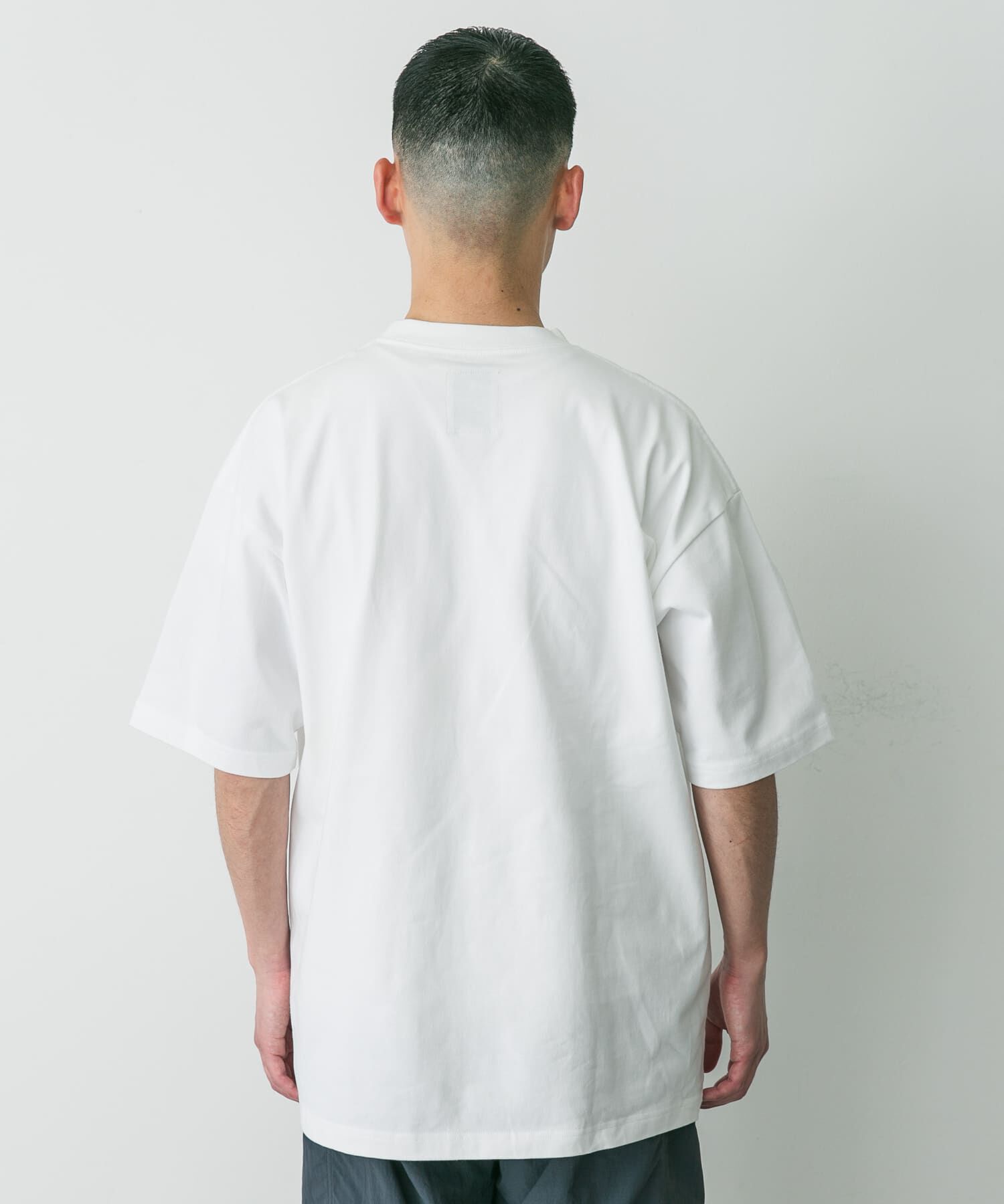 URBAN RESEARCH DOORS「『別注』Snow Peak Apparel&times;DOORS　Pocket Logo T-shirts」|Tシャツ・カットソー|