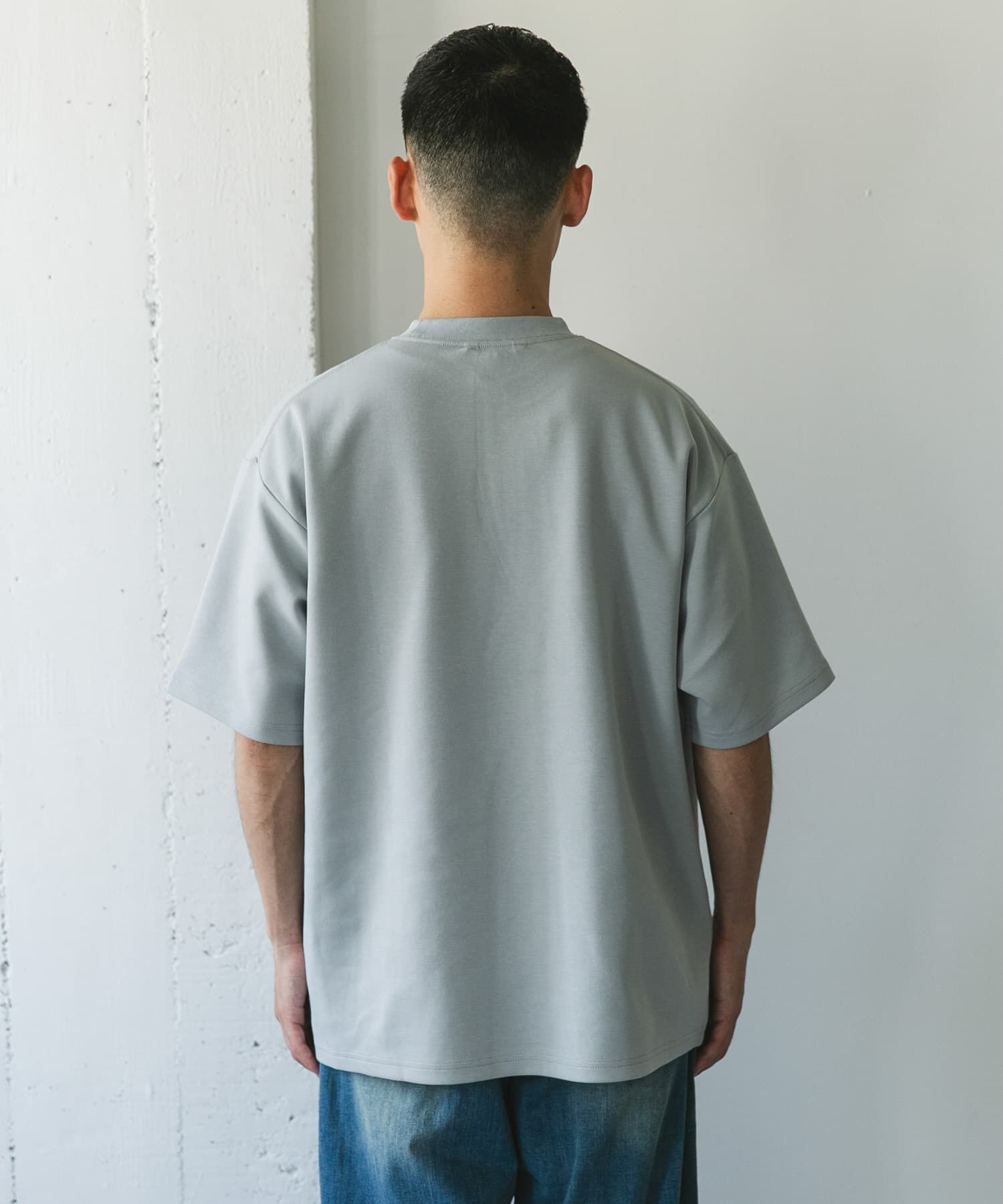 URBAN RESEARCH DOORS「ダンボール ボックス ショートスリーブ Tシャツ」|Tシャツ・カットソー|