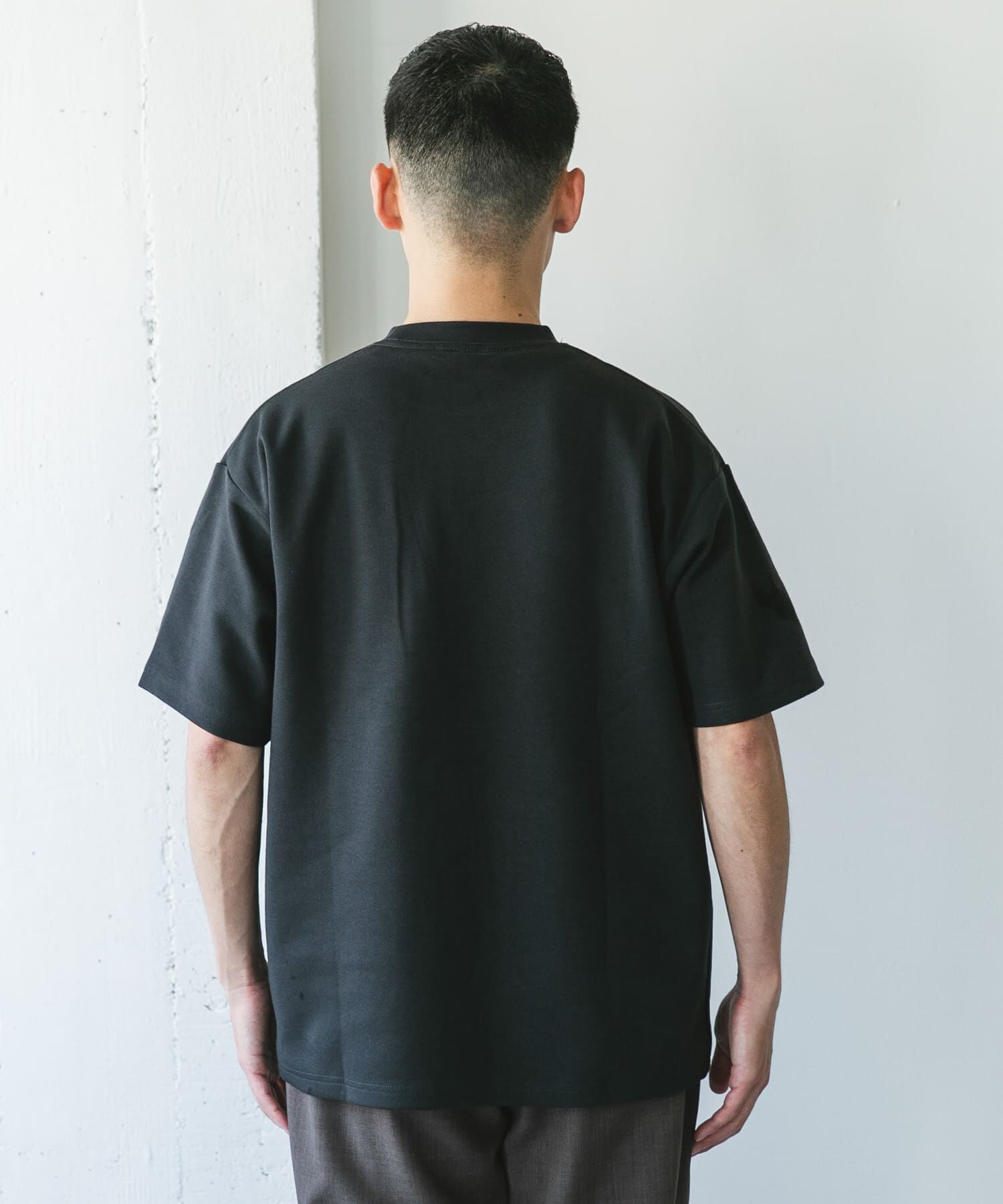 URBAN RESEARCH DOORS「ダンボール ボックス ショートスリーブ Tシャツ」|Tシャツ・カットソー|