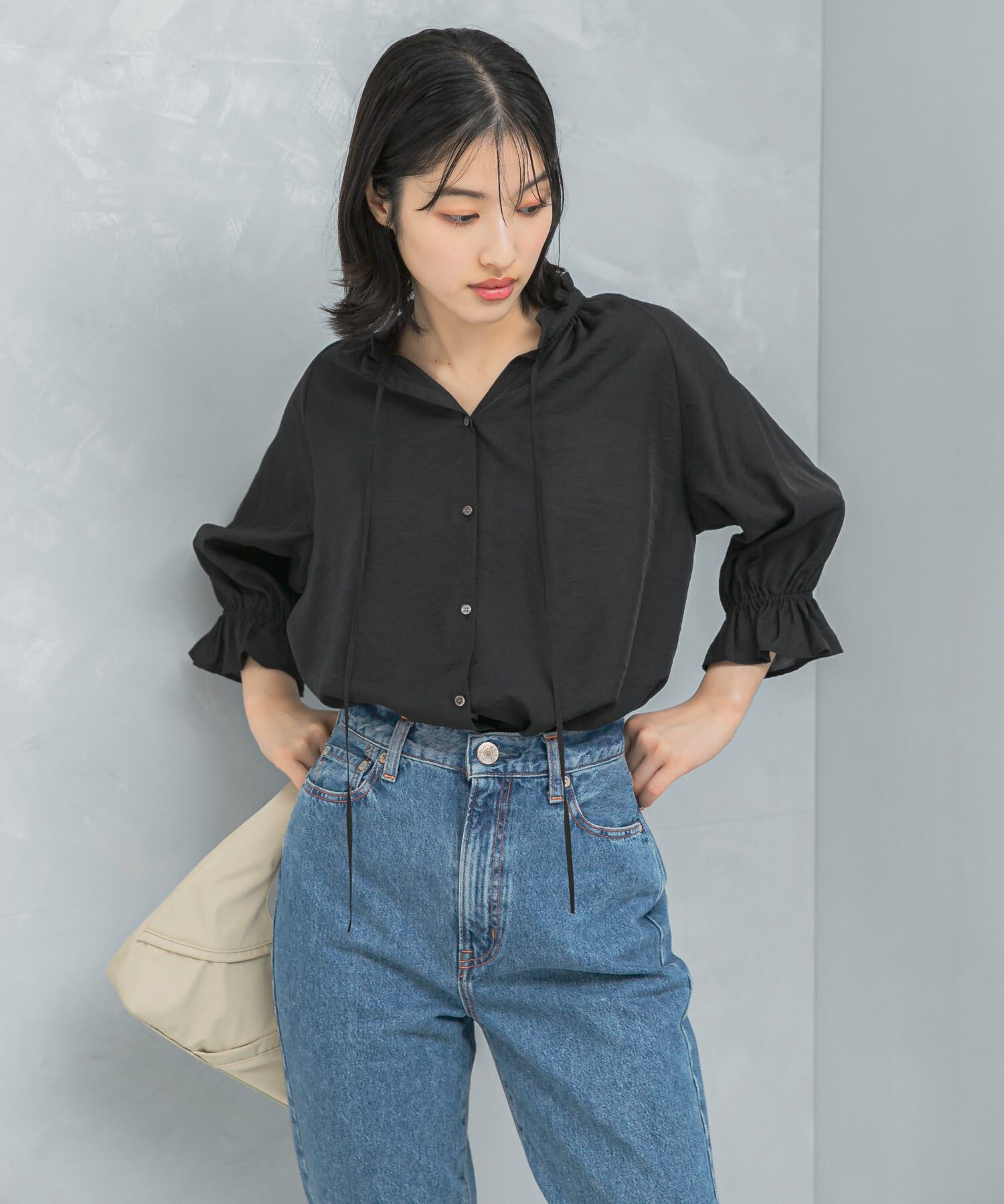 URBAN RESEARCH ROSSO「クールタッチセミシアーフリルブラウス」|シャツ・ブラウス|ブラック