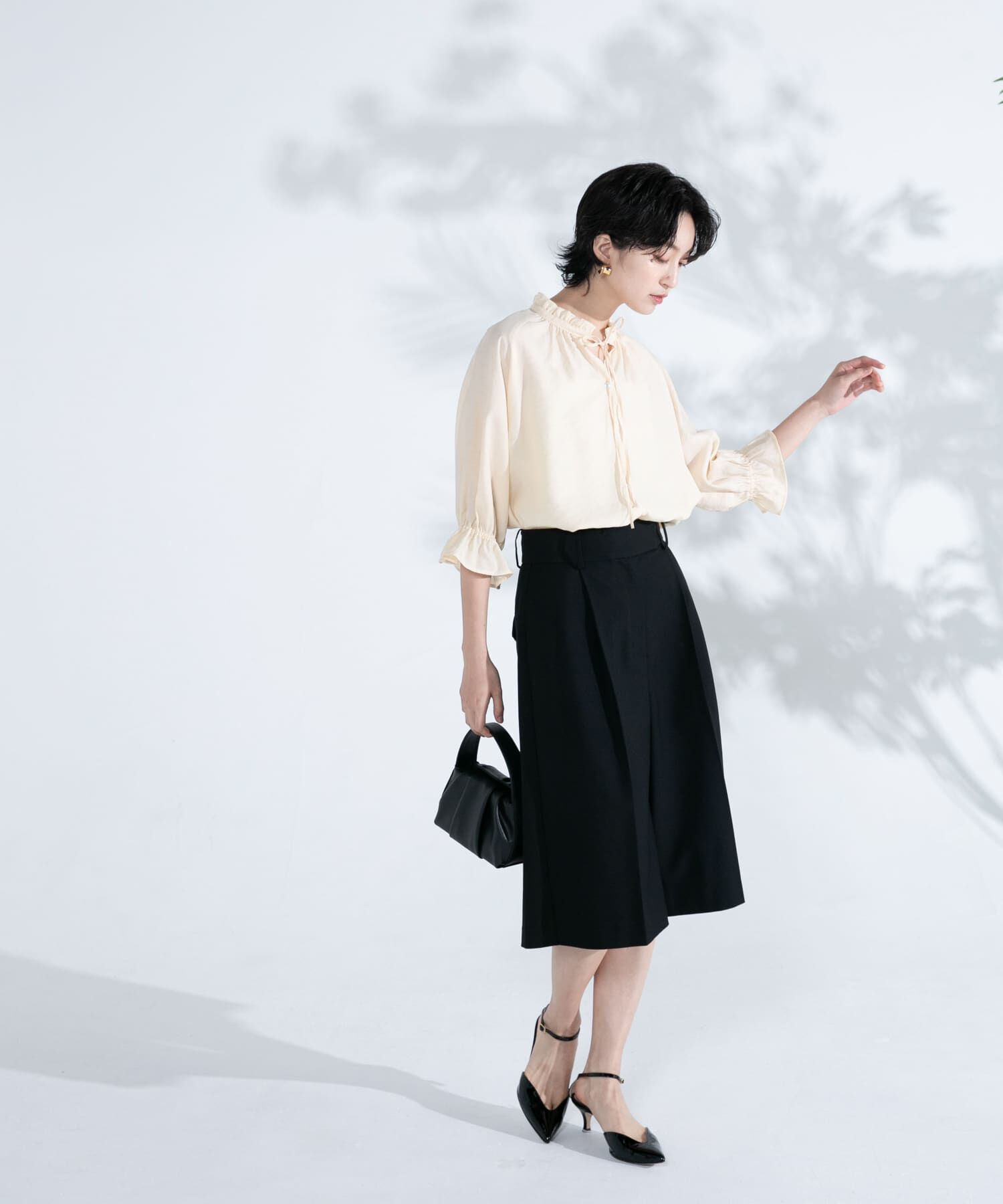 URBAN RESEARCH ROSSO「クールタッチセミシアーフリルブラウス」|シャツ・ブラウス|