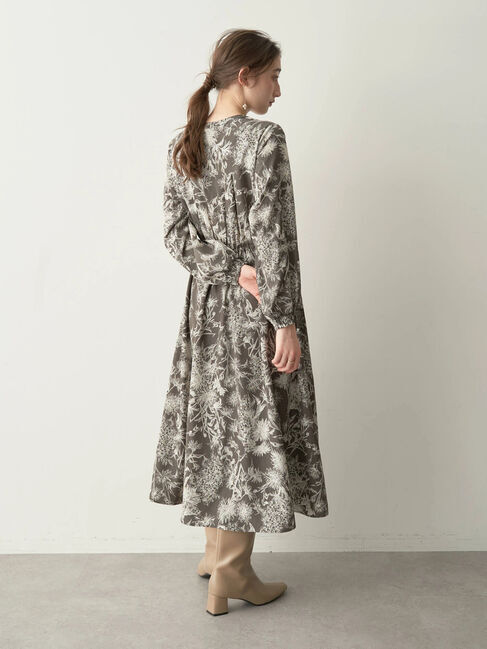 YECCA VECCA「ラインフラワー柄ワンピース」|ワンピース|